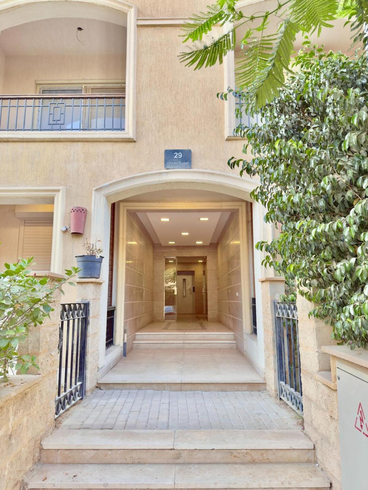Quiet & Secure 3BR in Stone Residence, New Cairo