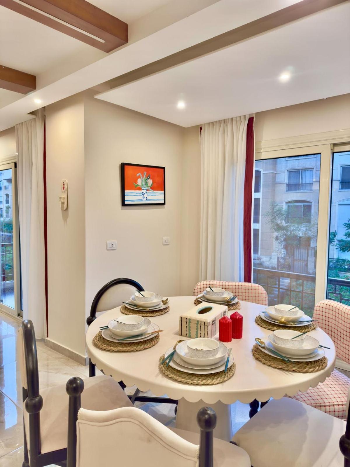 Quiet & Secure 3BR in Stone Residence, New Cairo
