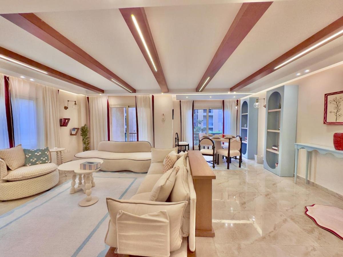 Quiet & Secure 3BR in Stone Residence, New Cairo