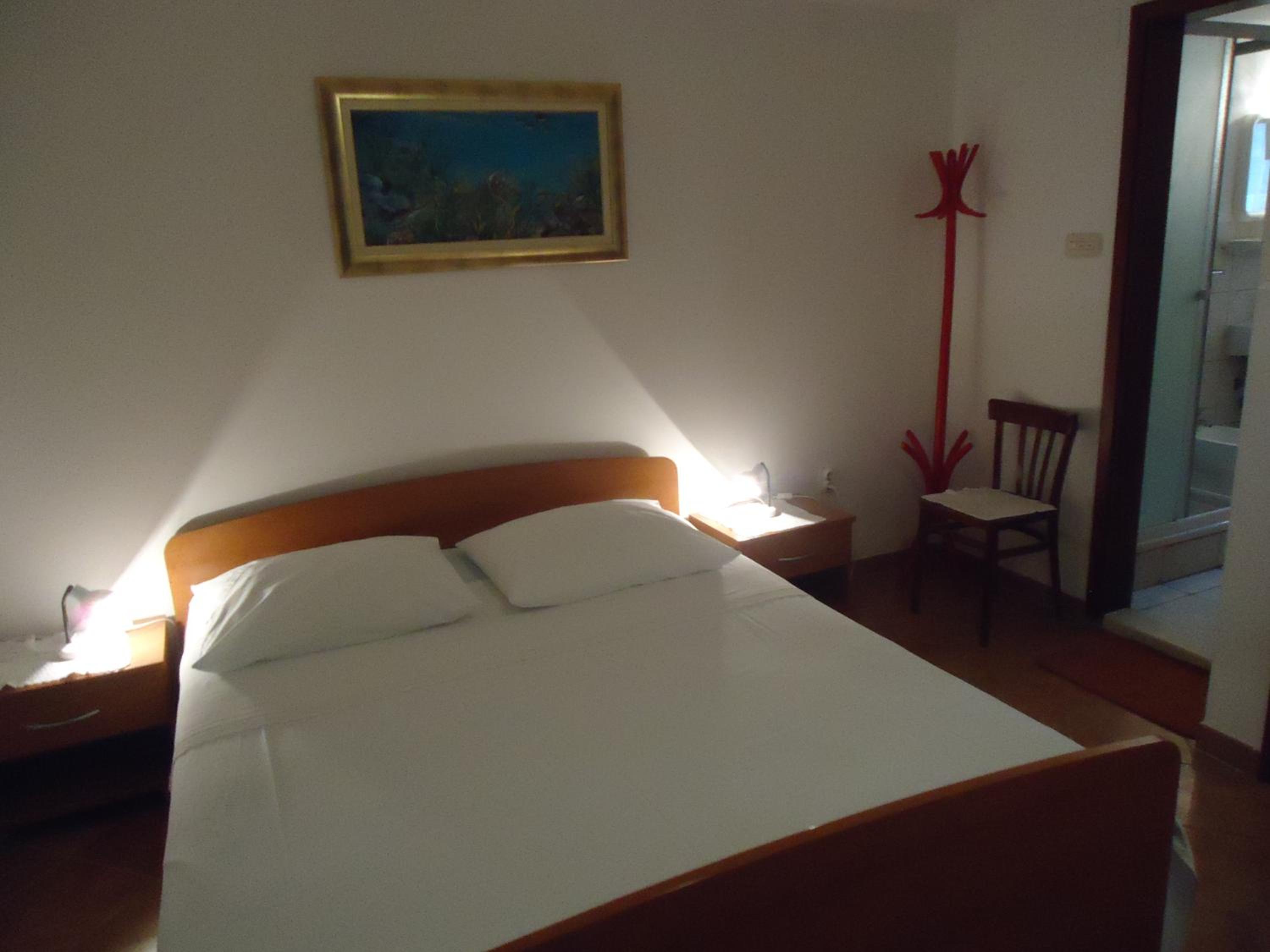 Omiš apartment on the beach view 5