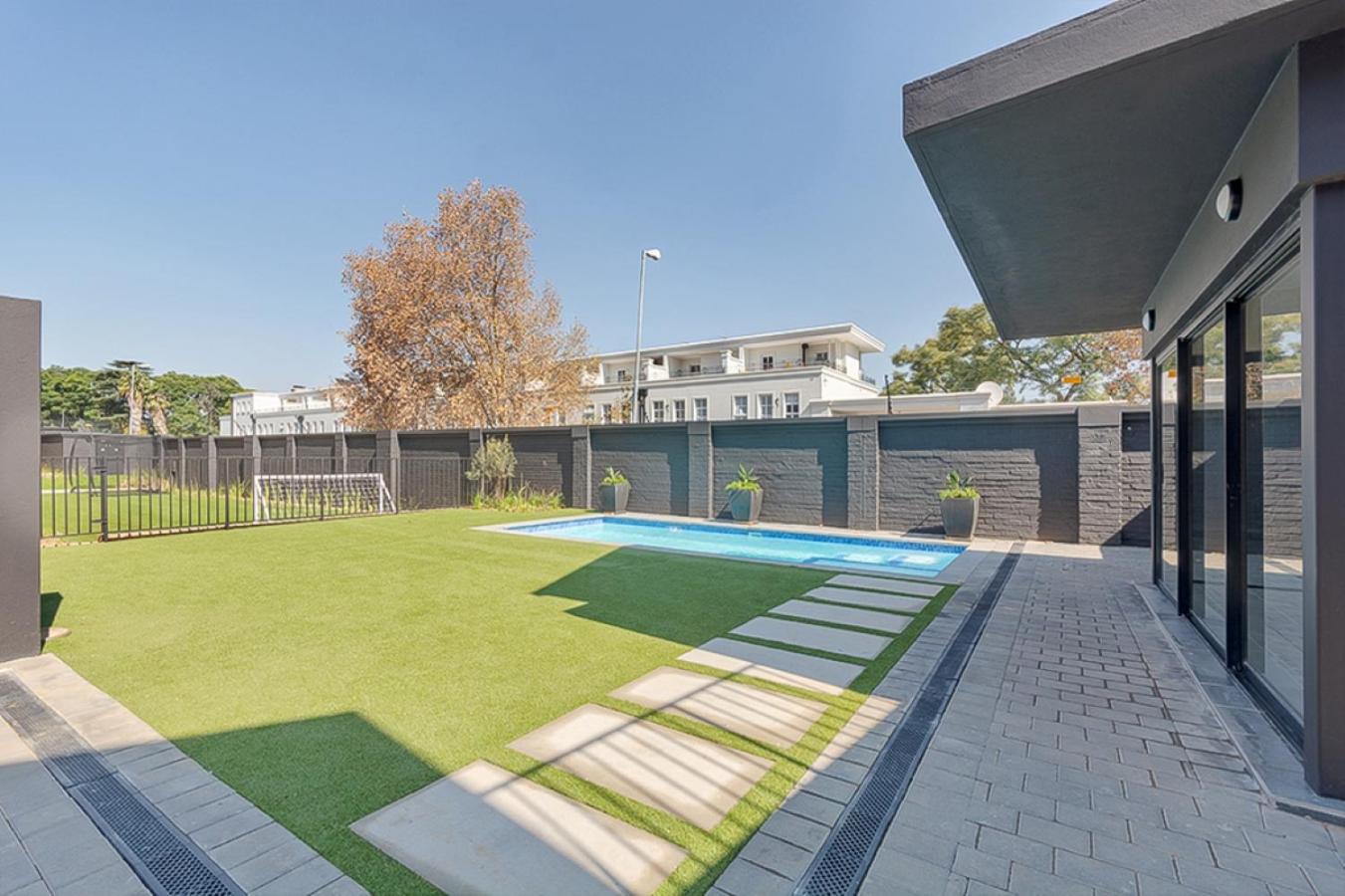 Opulent Escape Bryanston