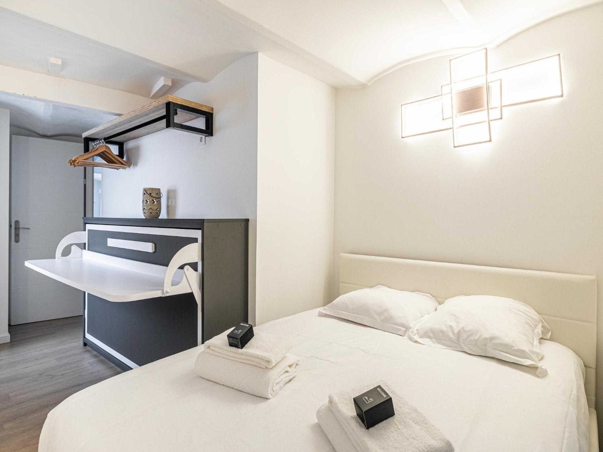Modern a c apartment 2BR 8P - Cannes