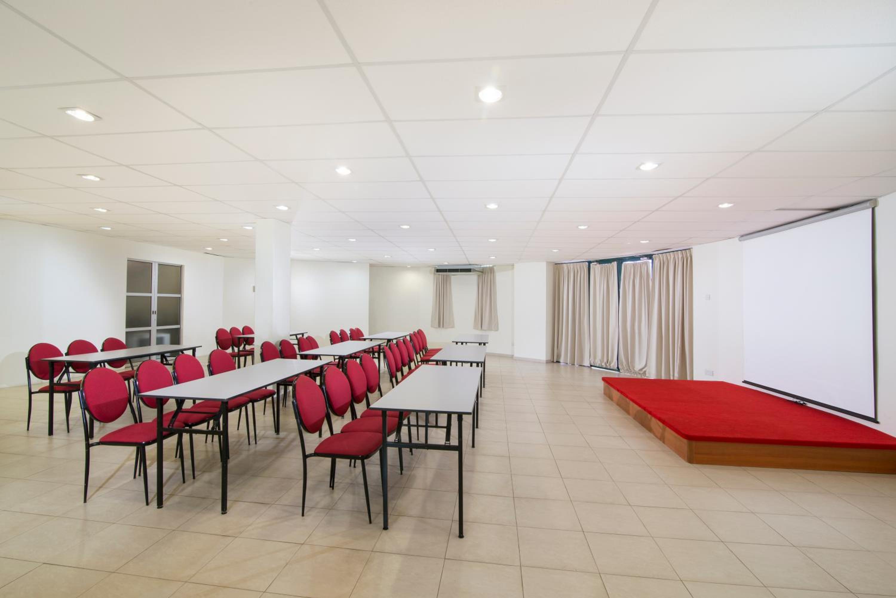 Golden View Serviced Apartments