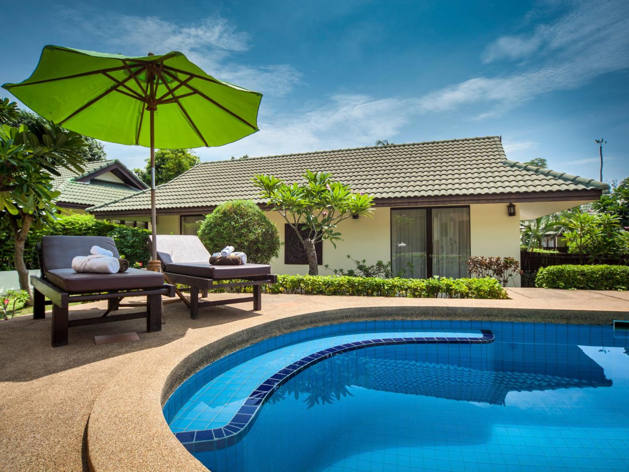 Idyllic Samui Beach Villa Resort