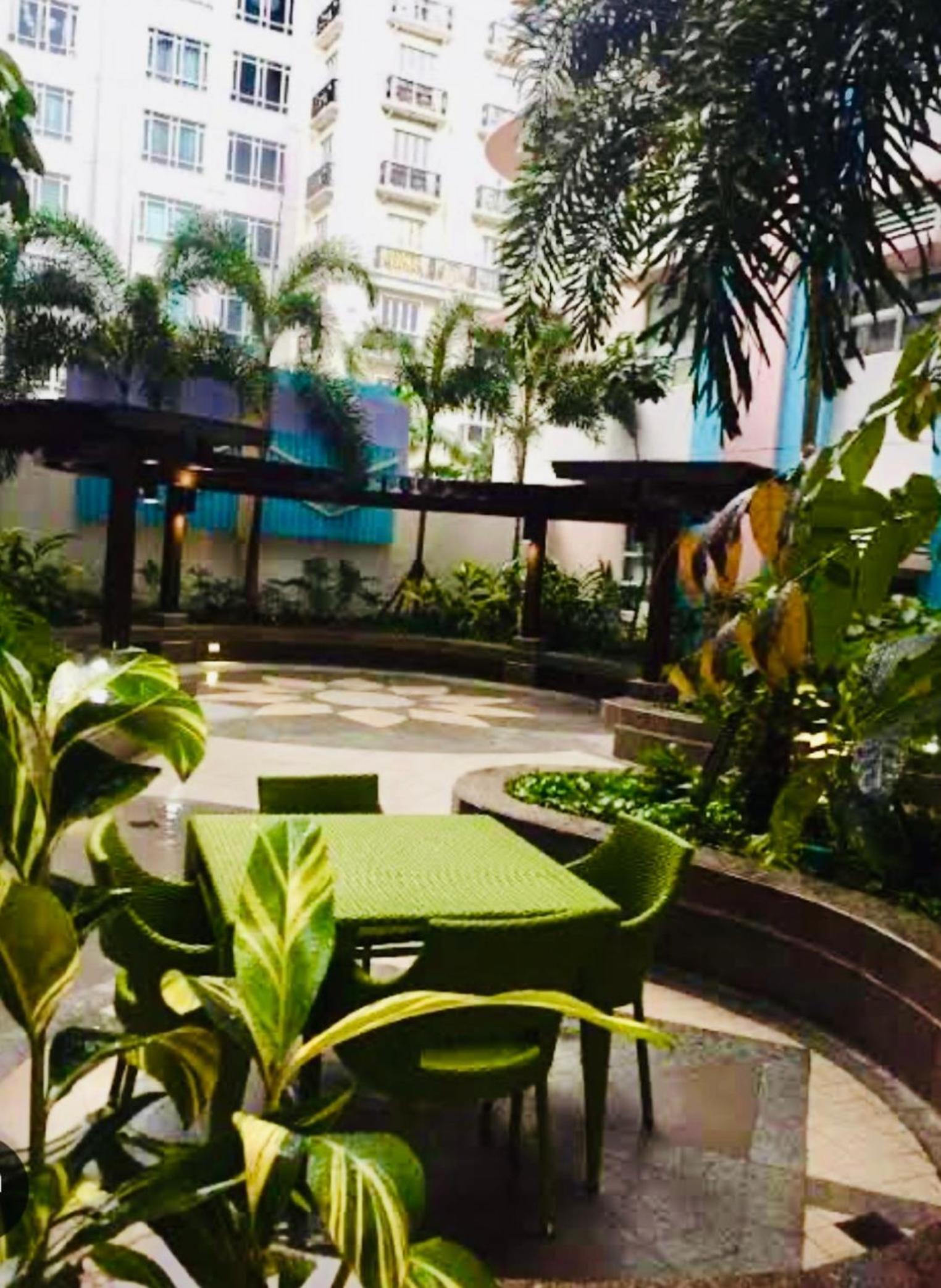 We Vibe, 101 Newport Blvd near the airport NAIA 3