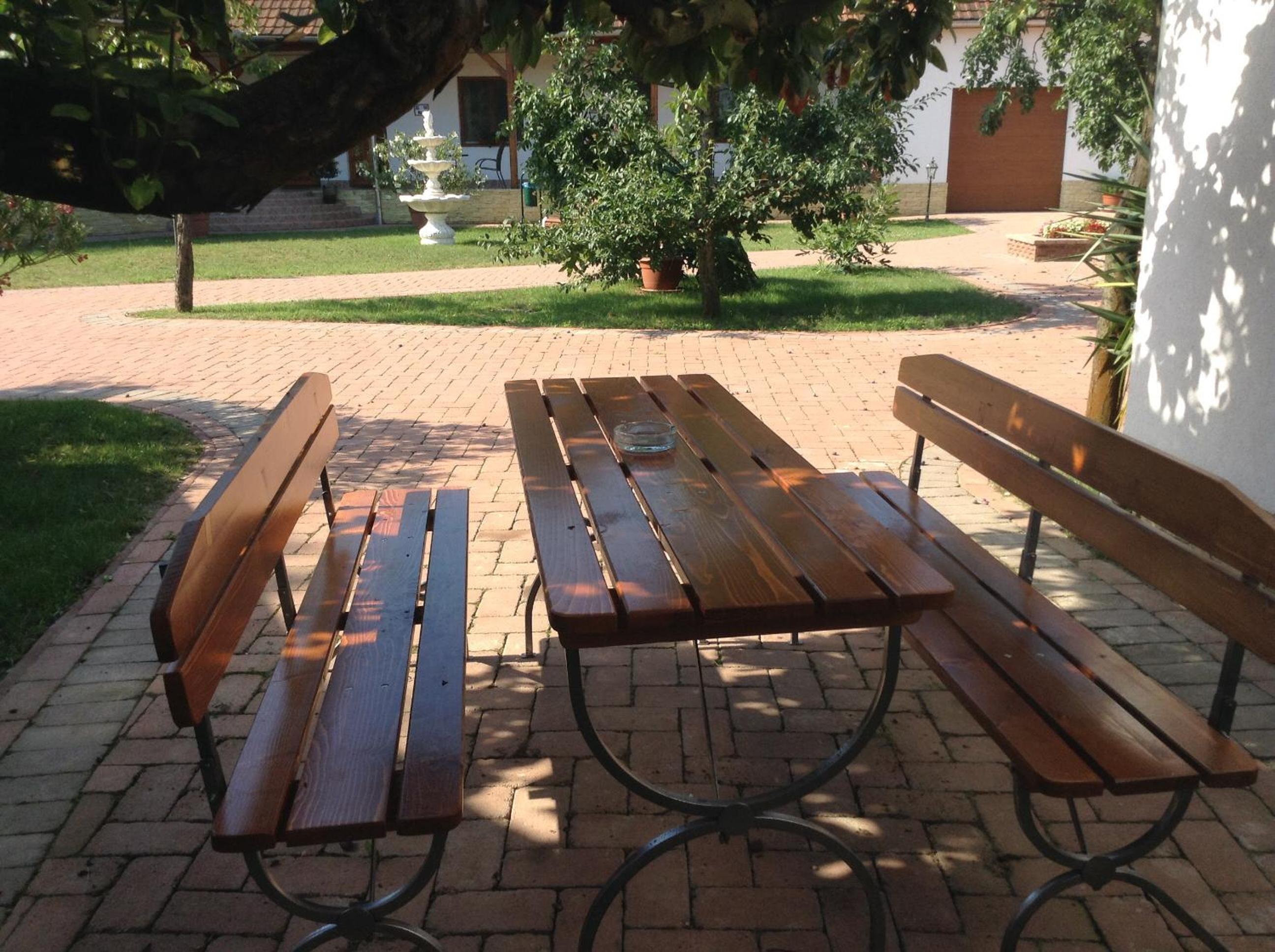 Photo 42