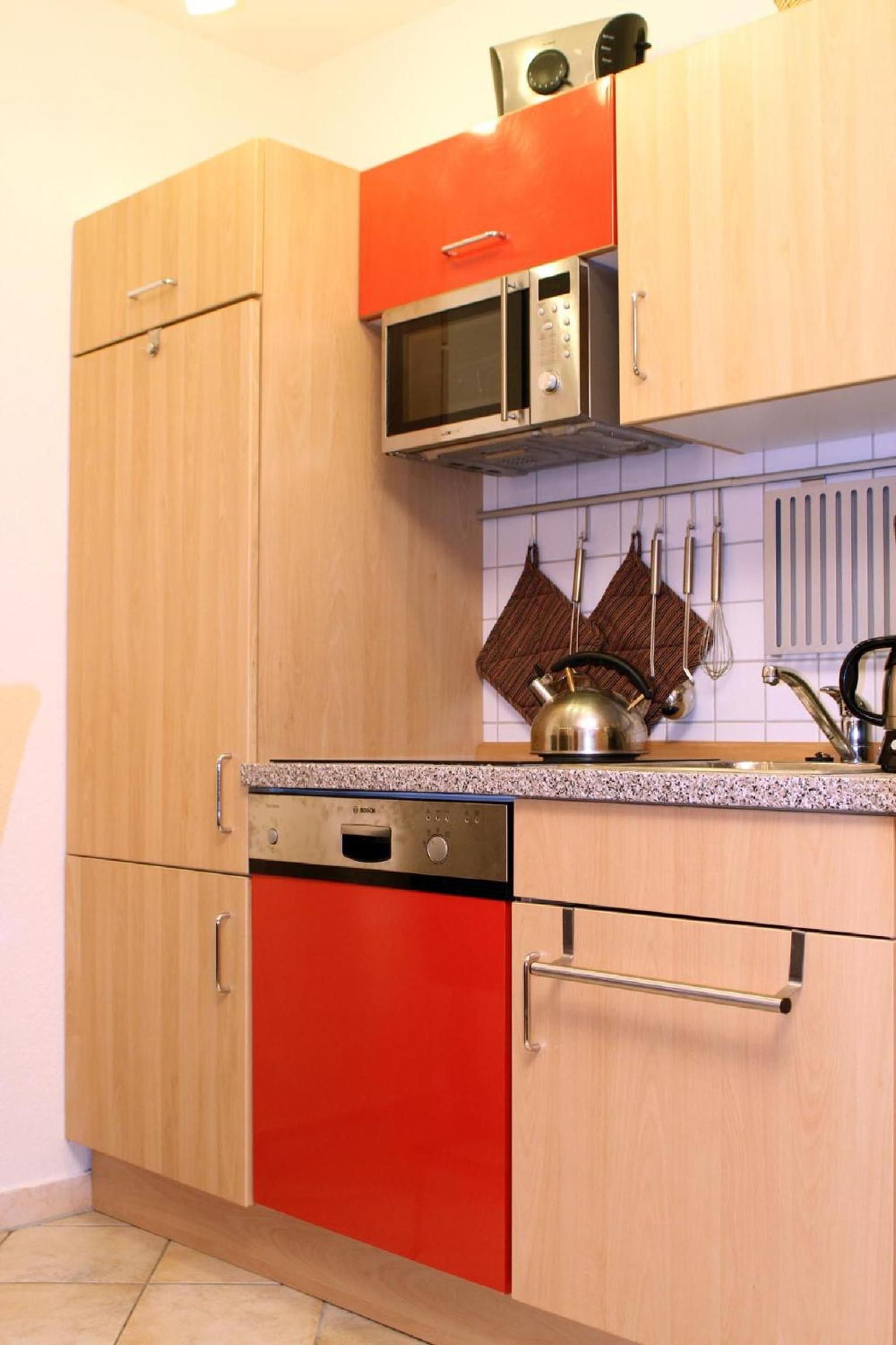 Ferienwohnung Südblick in Groß Zicker in ruhiger Lage mit Terrasse und Meerblick view 5
