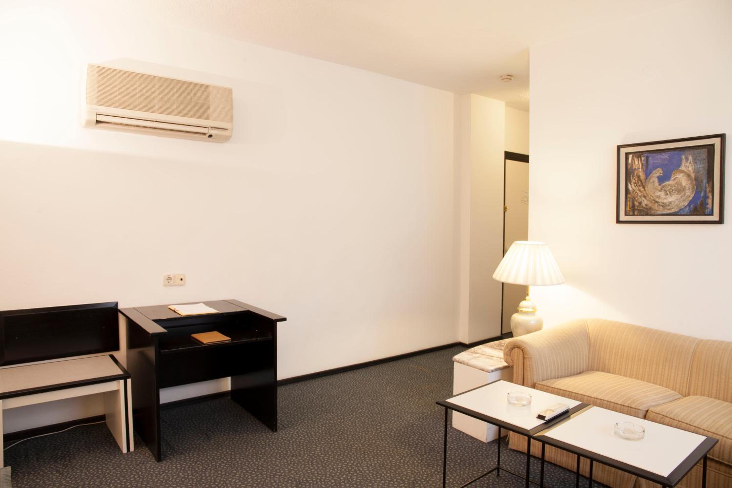 King Hotel Guvenlik - Image 19