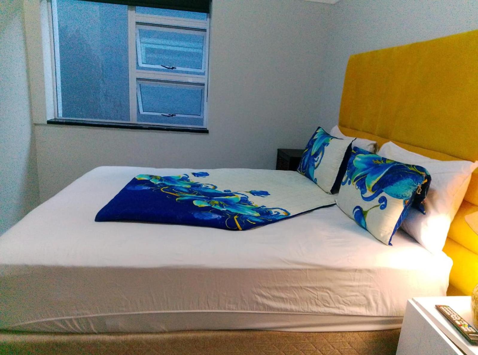 Neo & Ruks Rooms Parow 5