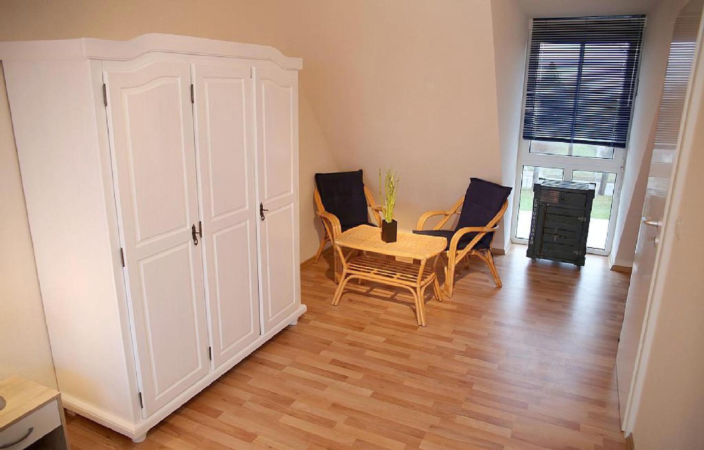 Frisch renoviertes FH Südblick am Meer in Breege, Meerblick von allen drei Etagen, Terrasse, Balkon, Sauna und Parkplatz