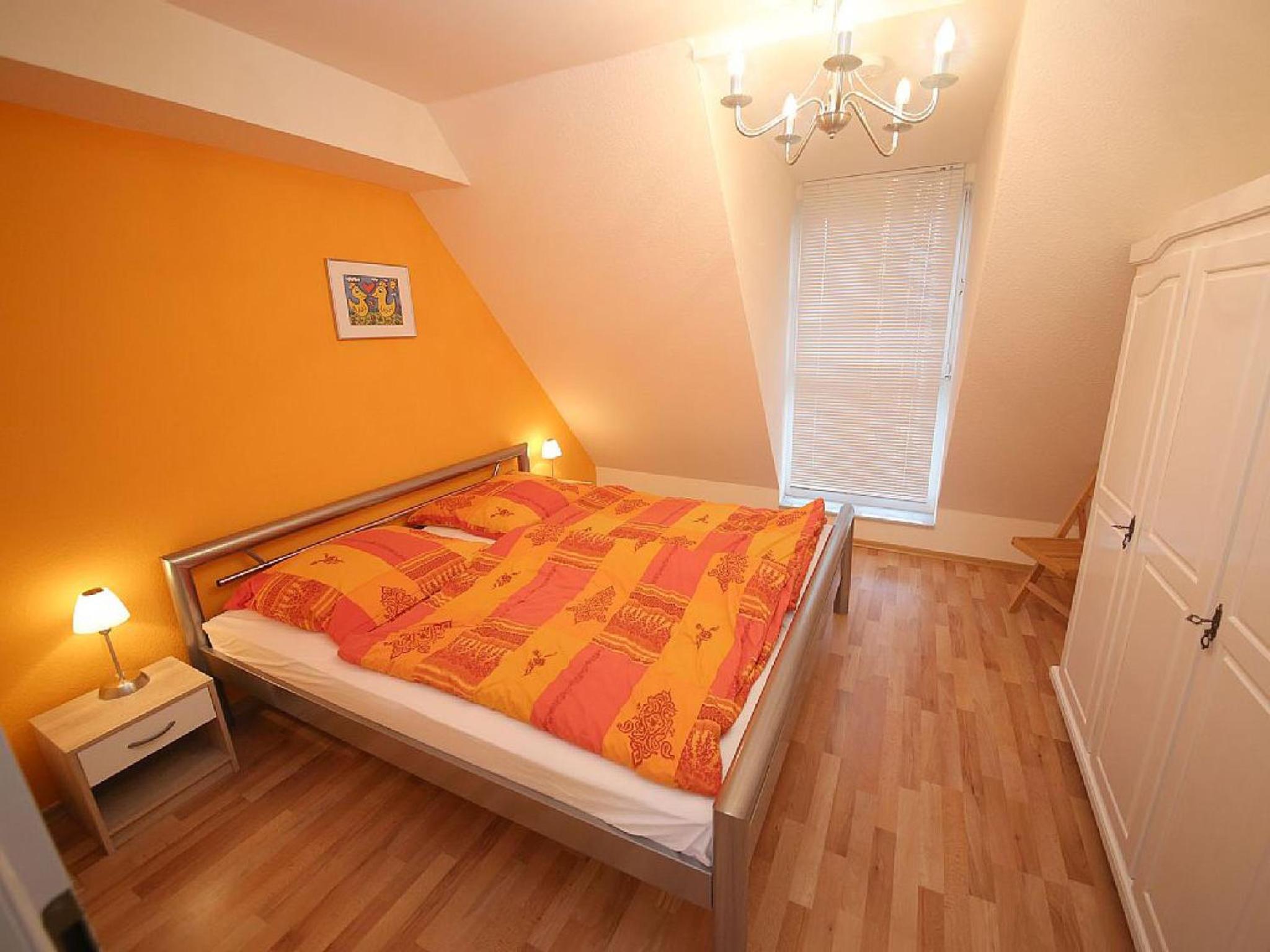 Frisch renoviertes FH Südblick am Meer in Breege, Meerblick von allen drei Etagen, Terrasse, Balkon, Sauna und Parkplatz