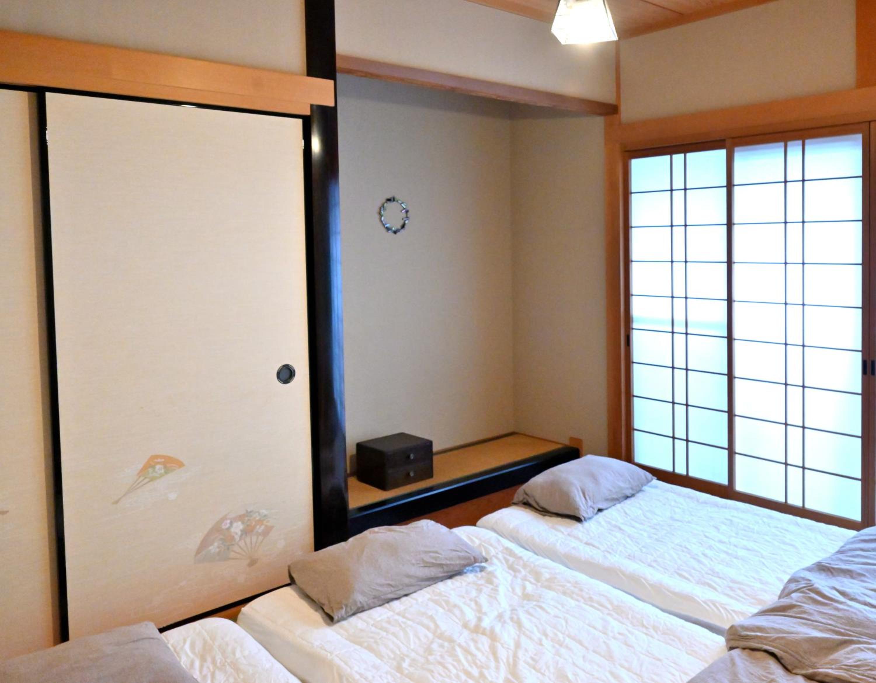 Villa Izumi Eternity and a Day 一棟貸し民泊いずみの宿永遠と一日