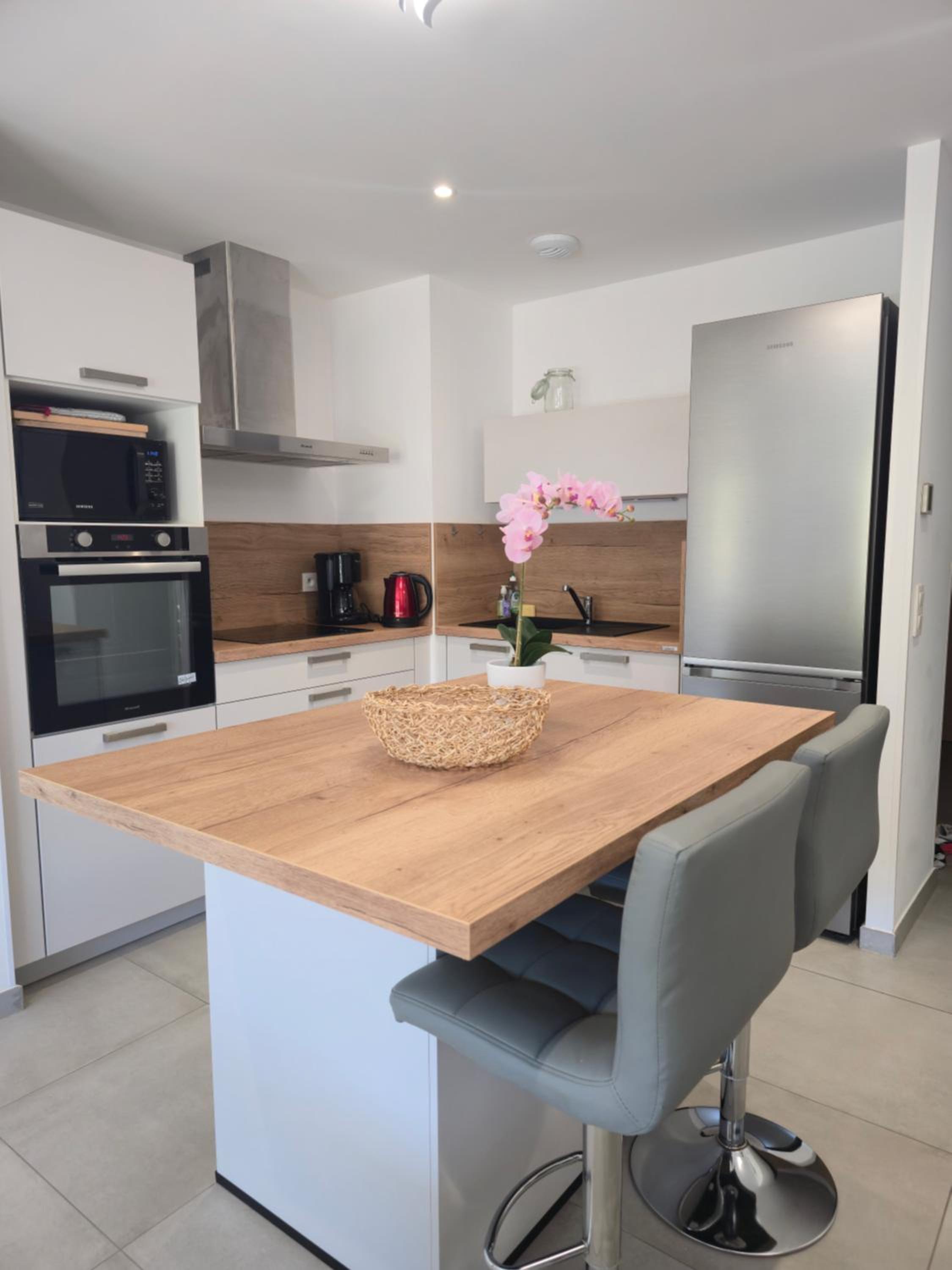 Appartement neuf et nouvelle top gestion, hyper calme, vue superbe mer et nature