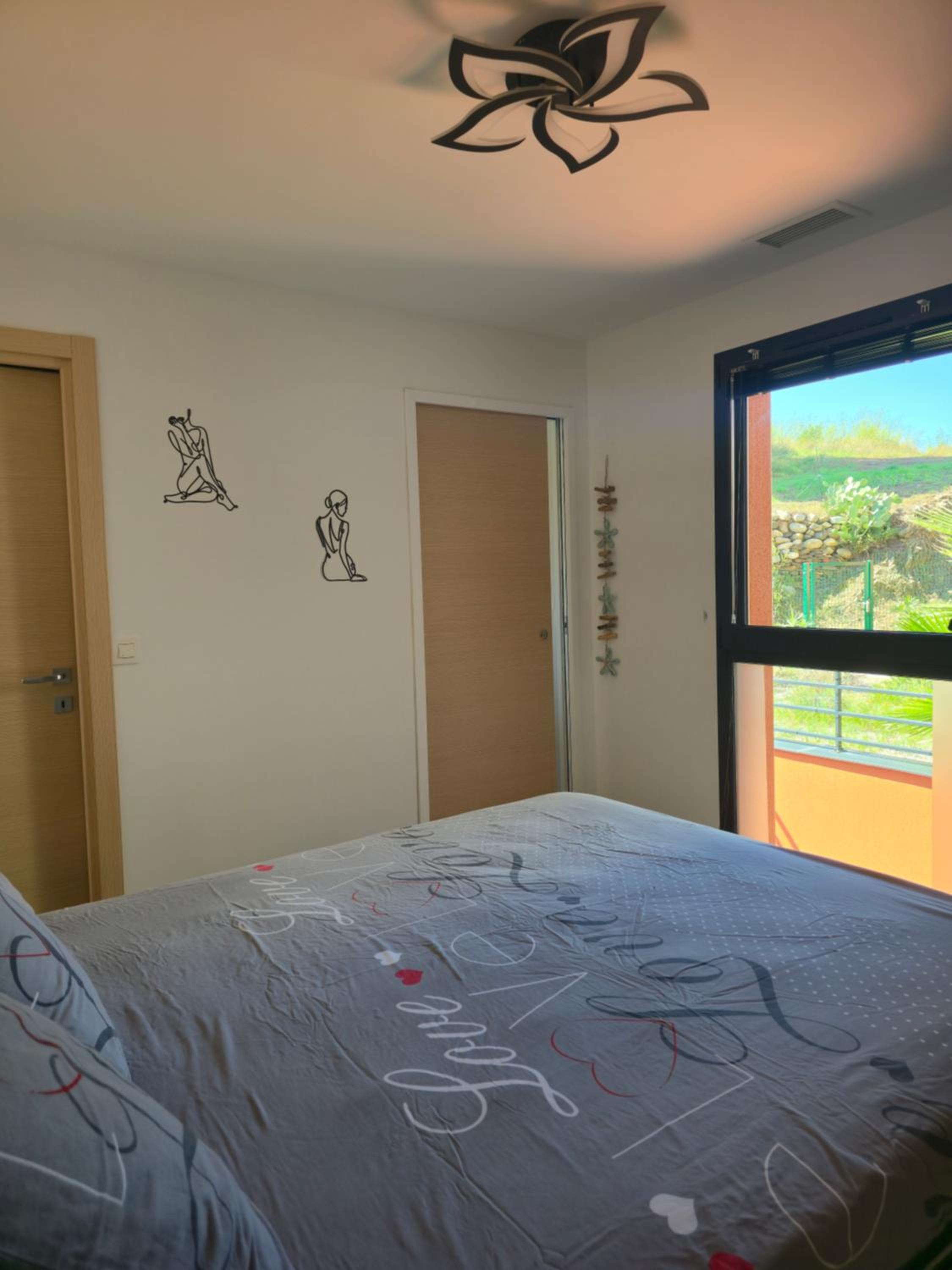 Appartement neuf et nouvelle top gestion, hyper calme, vue superbe mer et nature