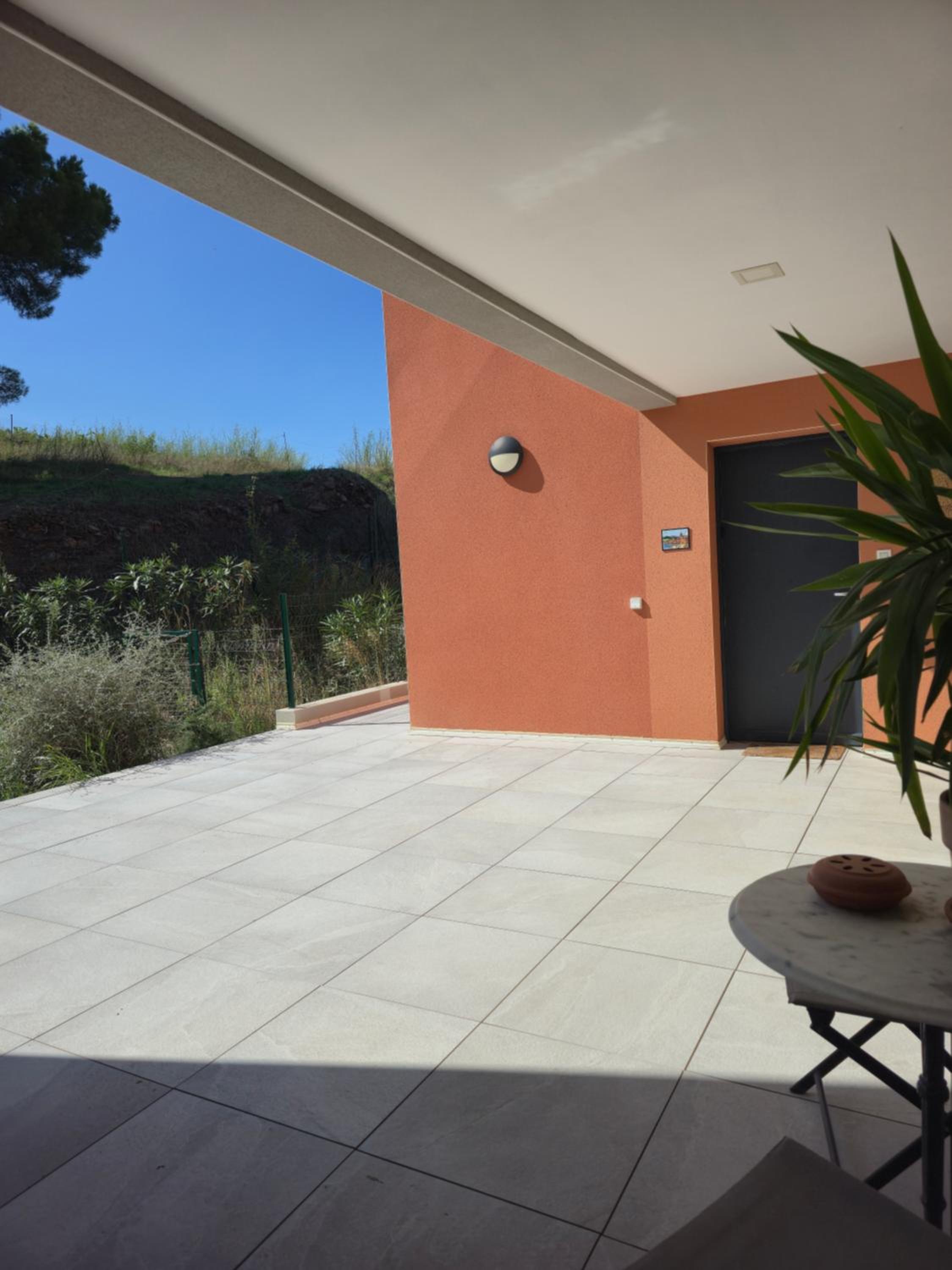 Appartement neuf et nouvelle top gestion, hyper calme, vue superbe mer et nature