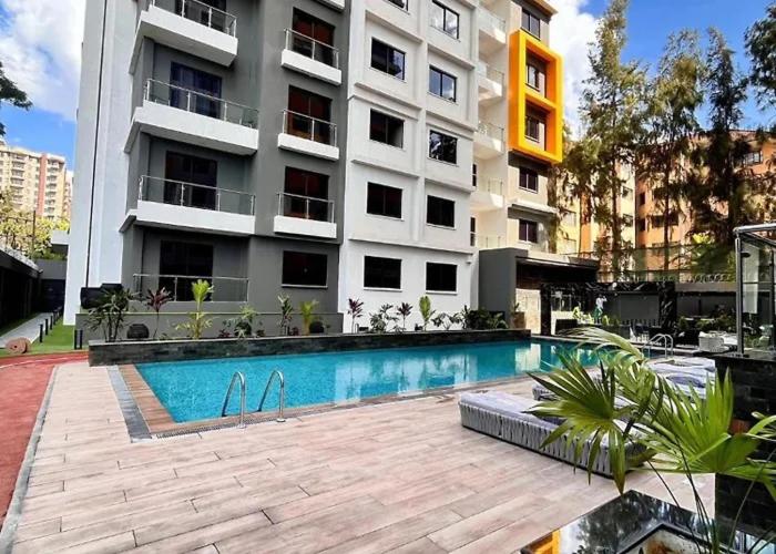 Elegant Wilma Towers Stay - Golden Sunsets & Ngong Hills views