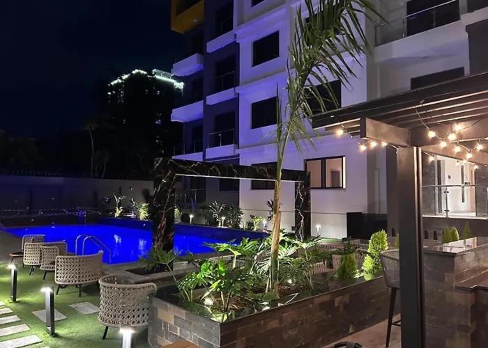 Elegant Wilma Towers Stay - Golden Sunsets & Ngong Hills views