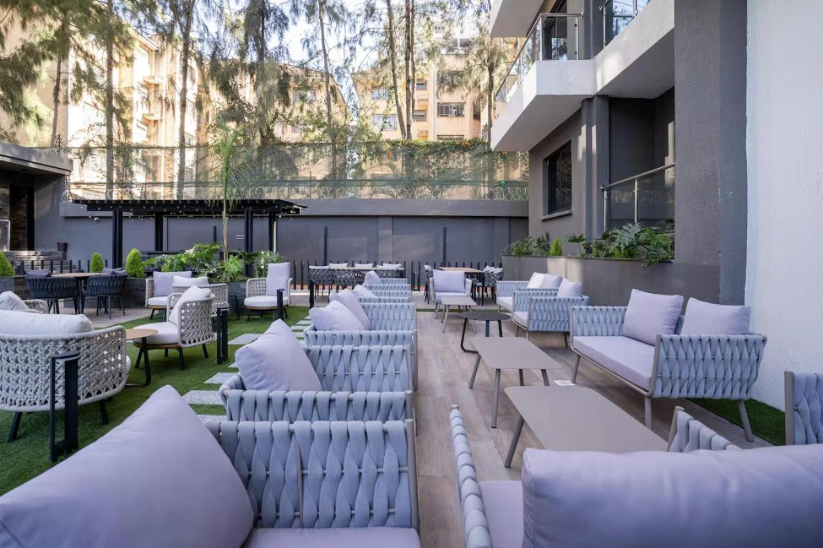 Elegant Wilma Towers Stay - Golden Sunsets & Ngong Hills views