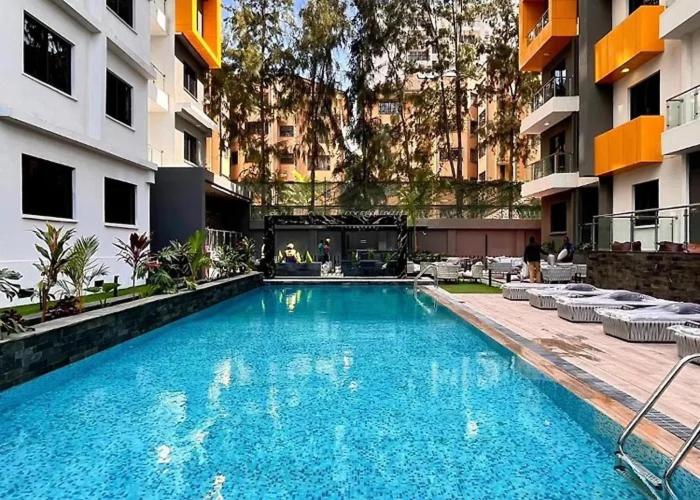 Elegant Wilma Towers Stay - Golden Sunsets & Ngong Hills views