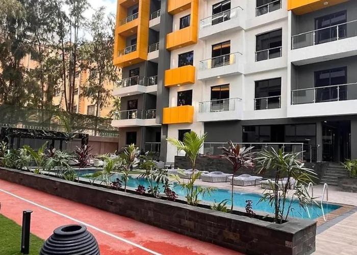 Elegant Wilma Towers Stay - Golden Sunsets & Ngong Hills views