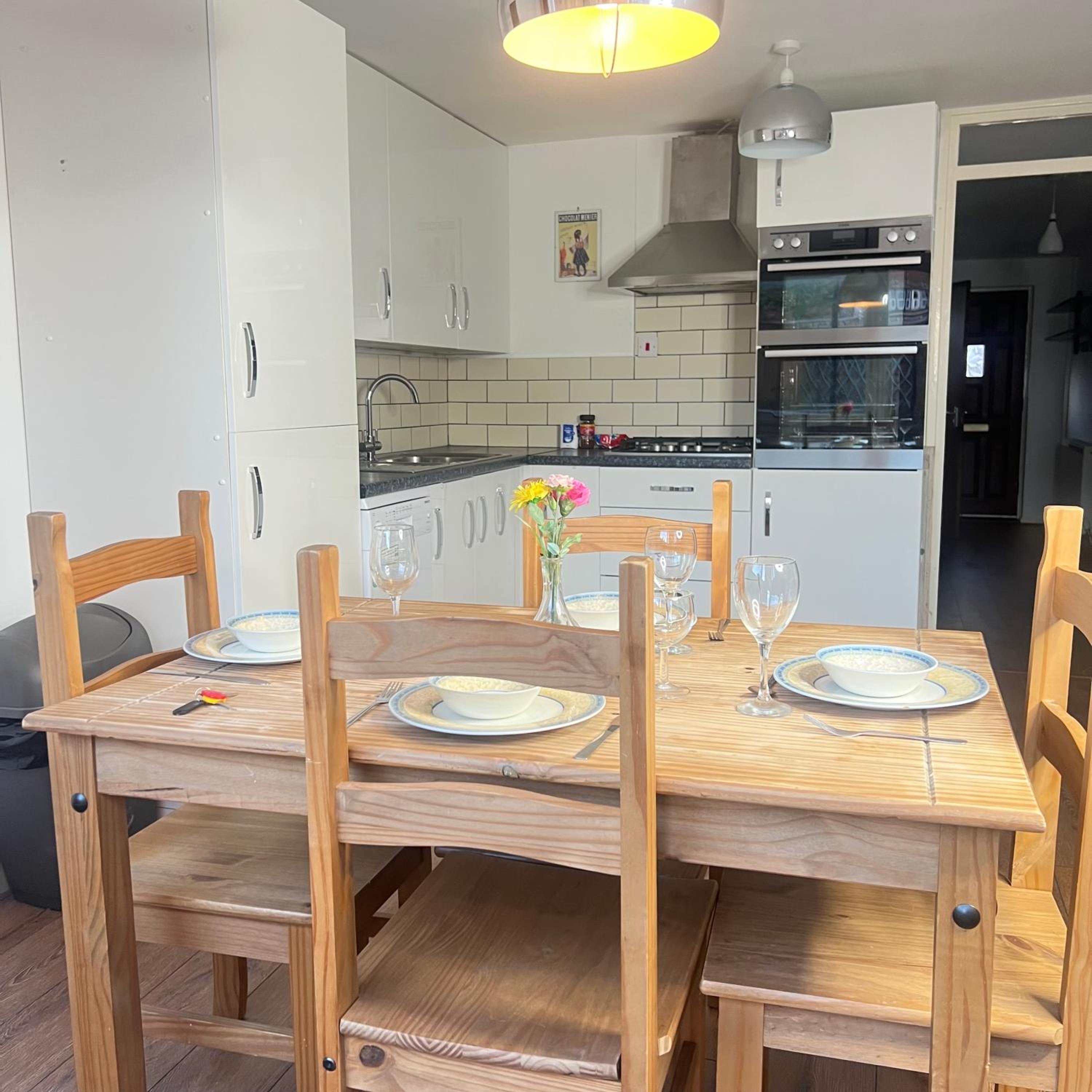 Newcastle No 30 Stay for Contractors, Families & Professionals
