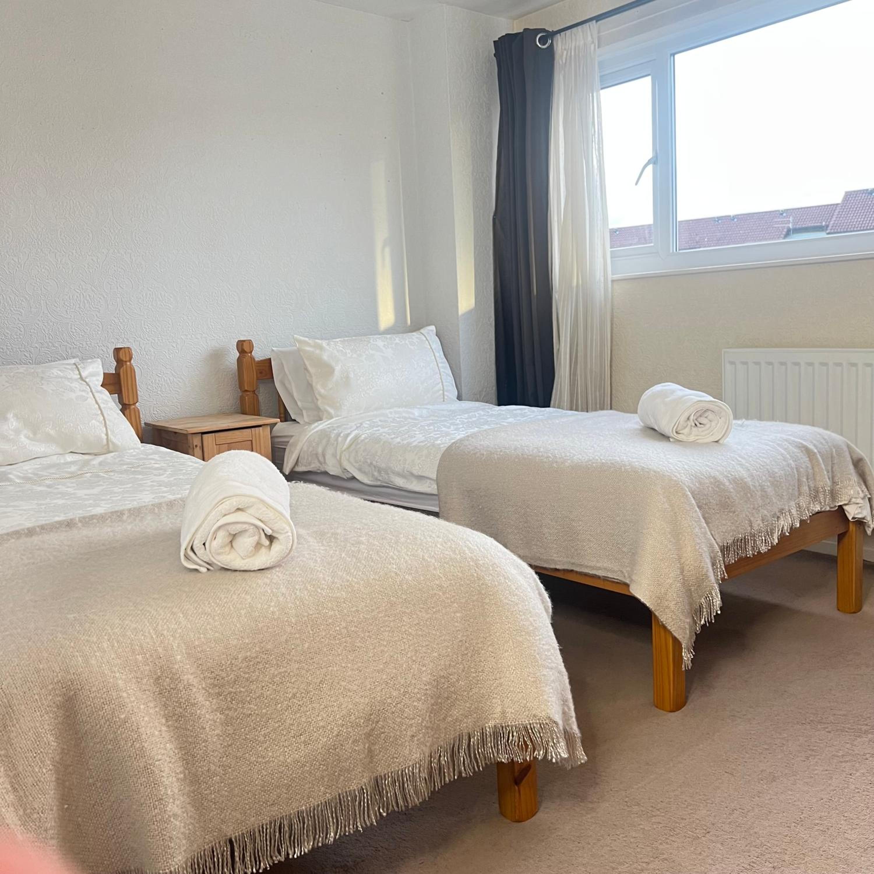 Newcastle No 30 Stay for Contractors, Families & Professionals