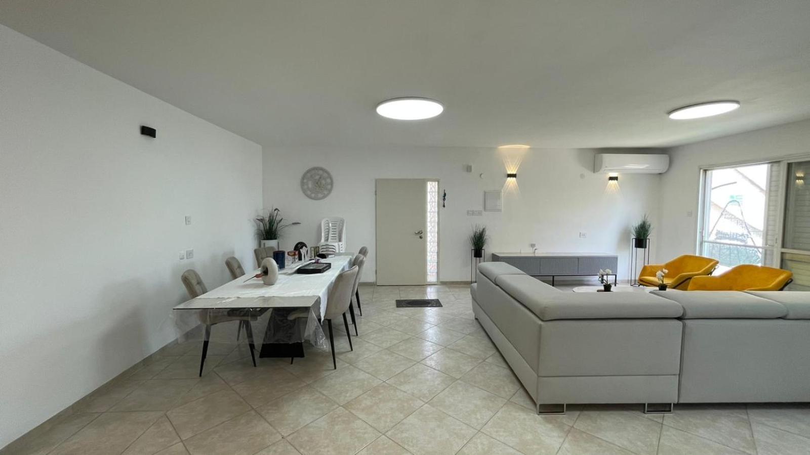 Tiberias CITY HOUSe