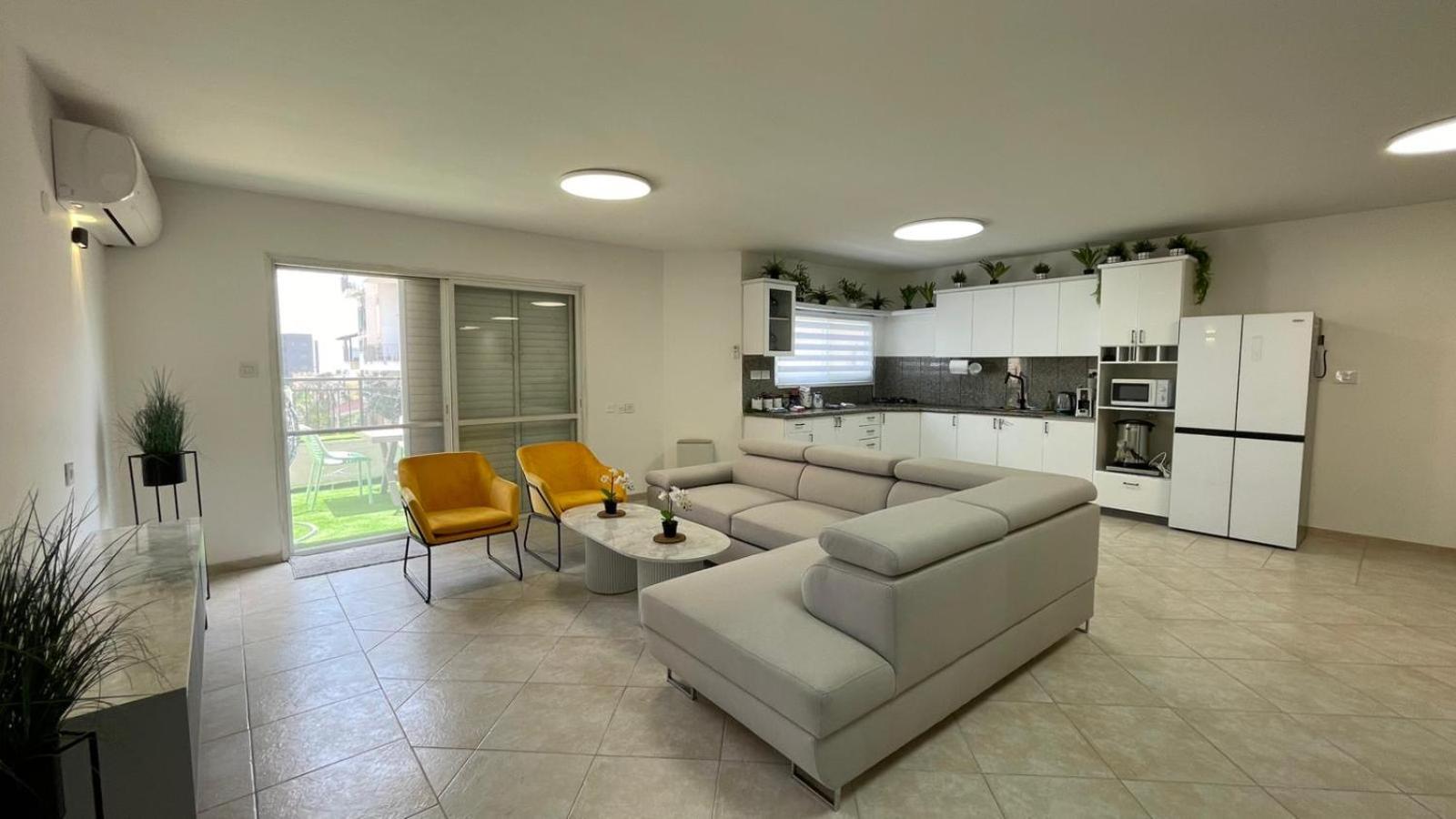 Tiberias CITY HOUSe