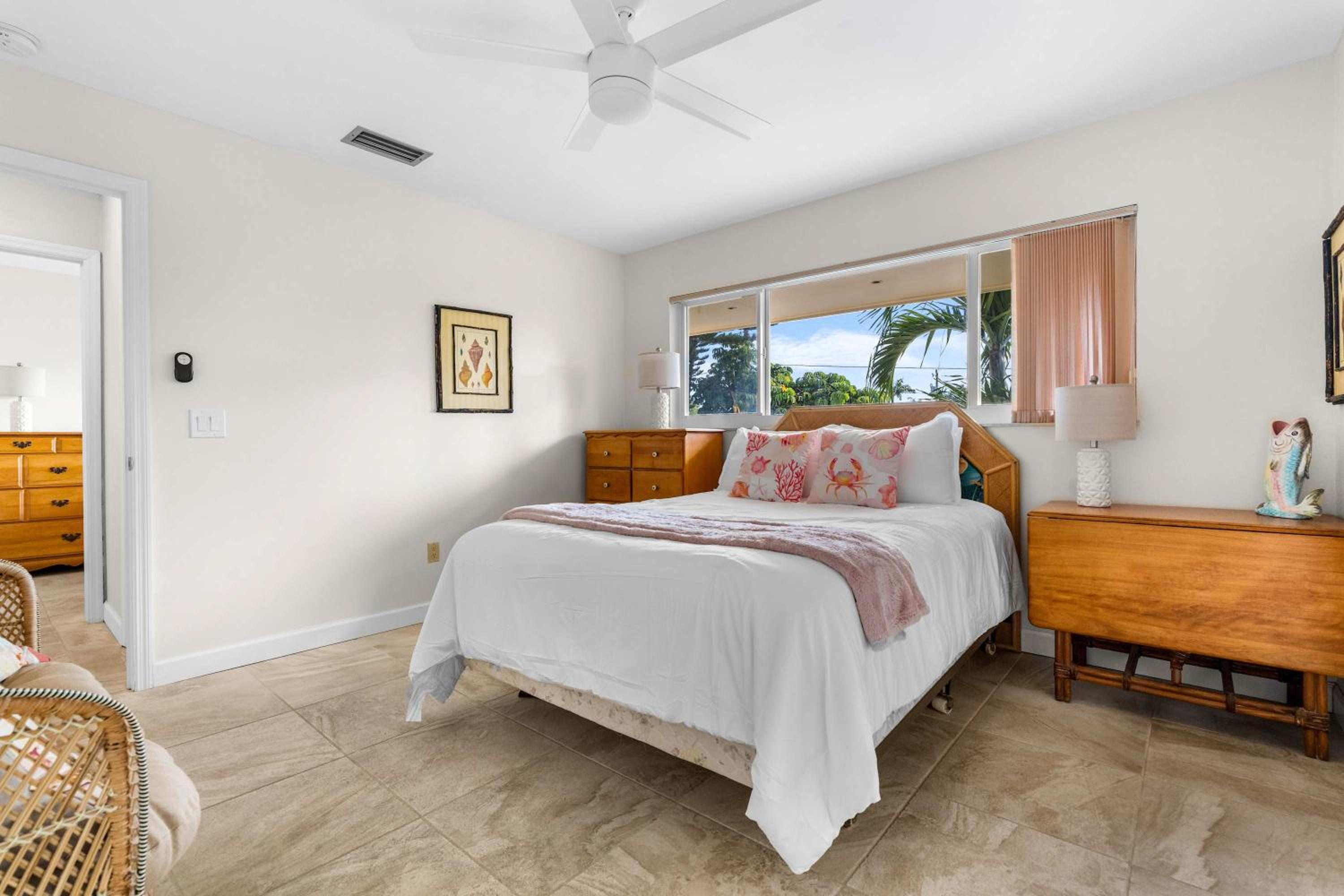 Sunset Harbor Waterfront Villa with Dock Cabana Club