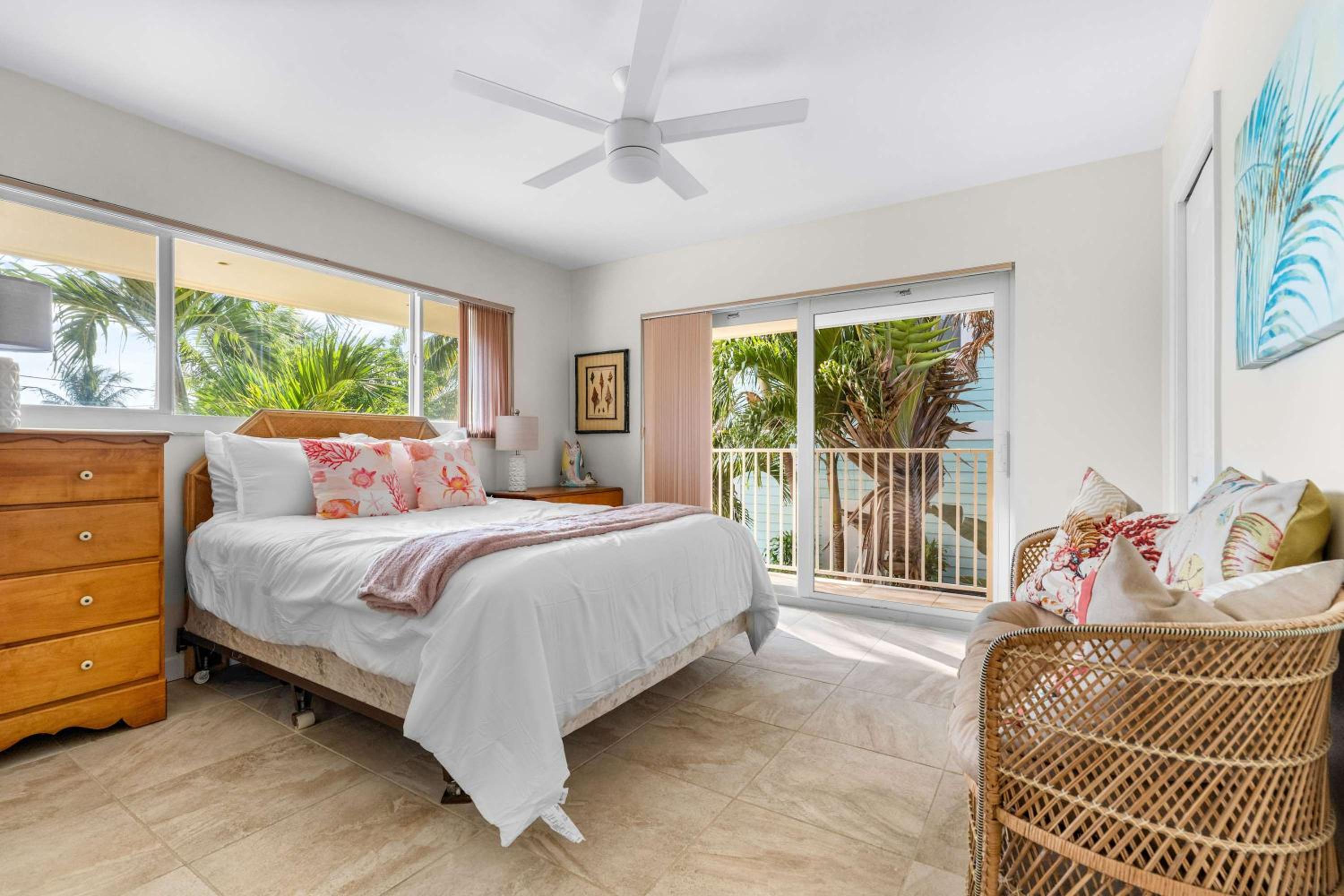 Sunset Harbor Waterfront Villa with Dock Cabana Club
