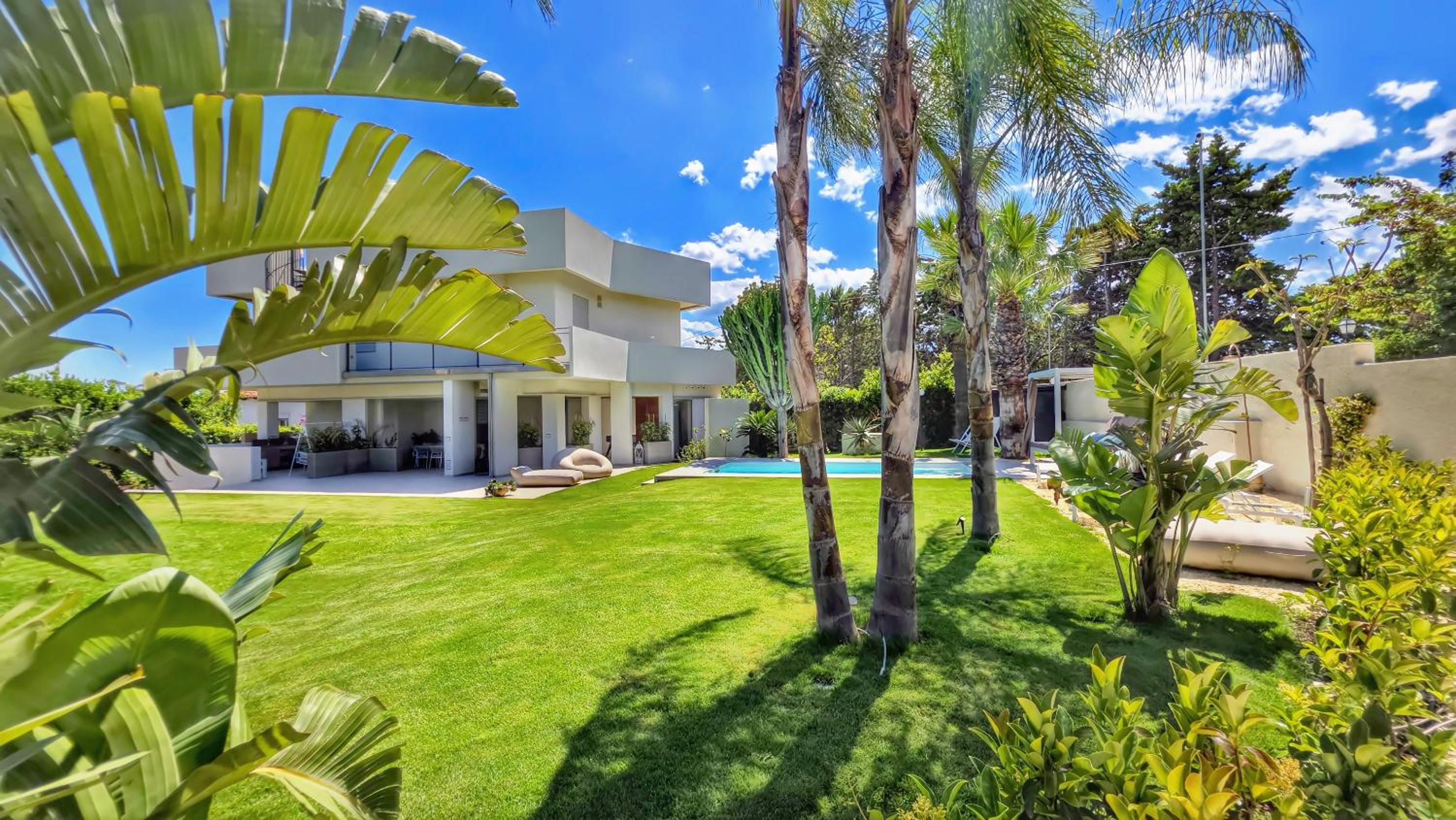 SHATI LUXURY - Private Heated Pool