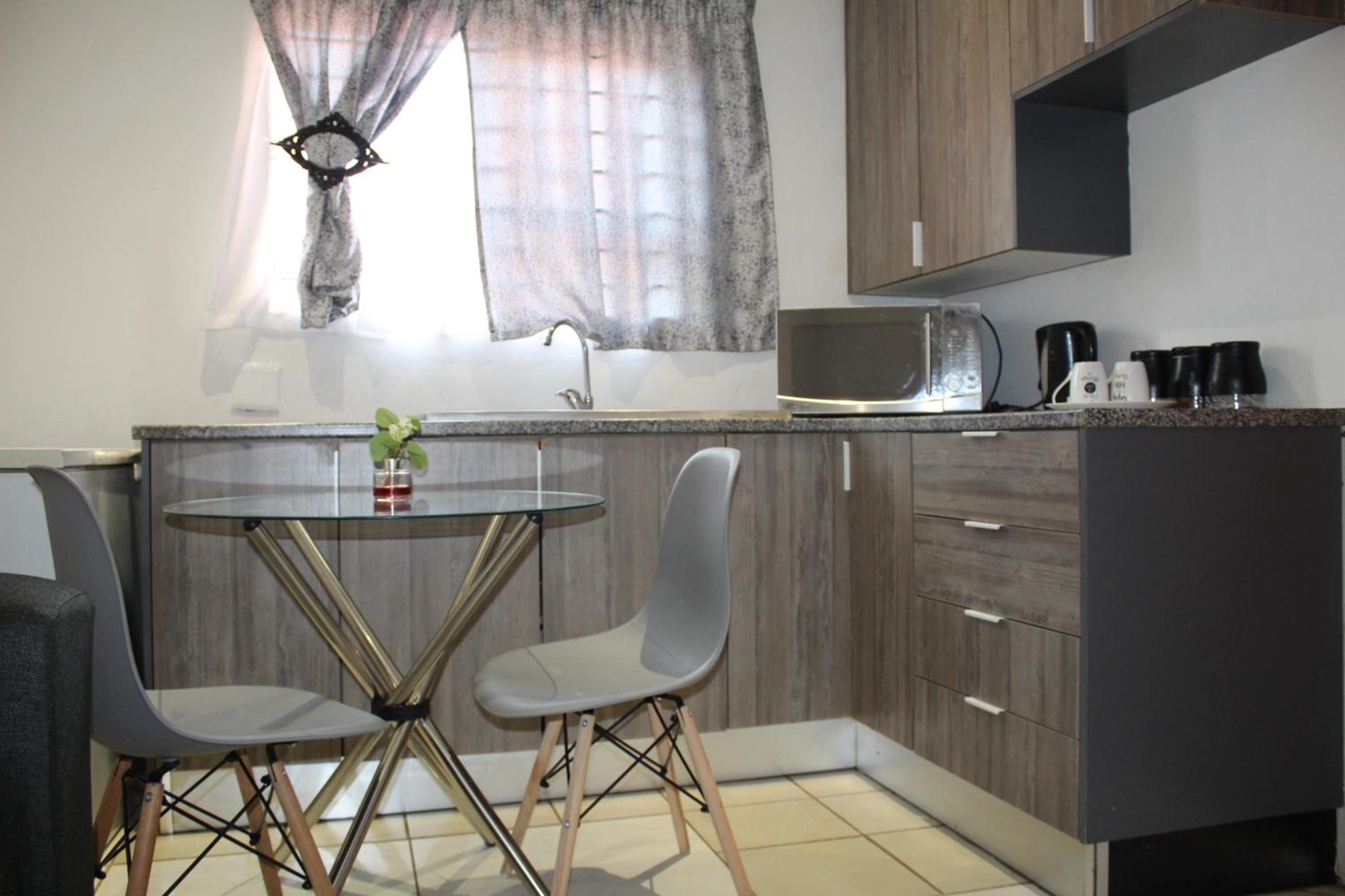 Newlands Cosy One Bedroom Apartment