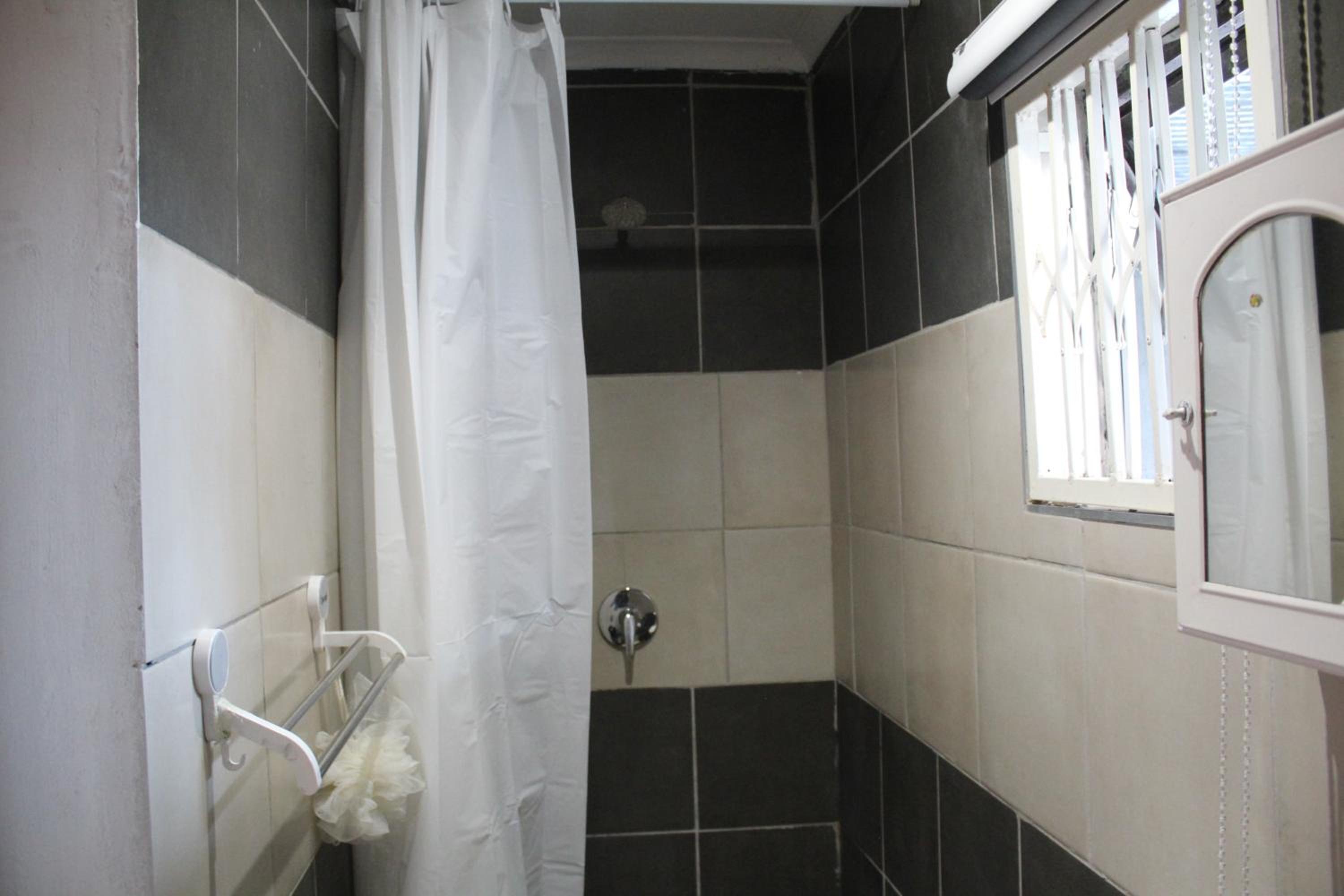 Newlands Cosy One Bedroom Apartment