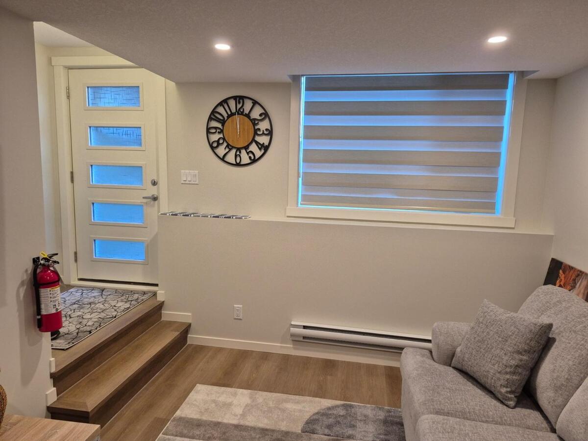Superb 1-Bdr Apt in New Condo