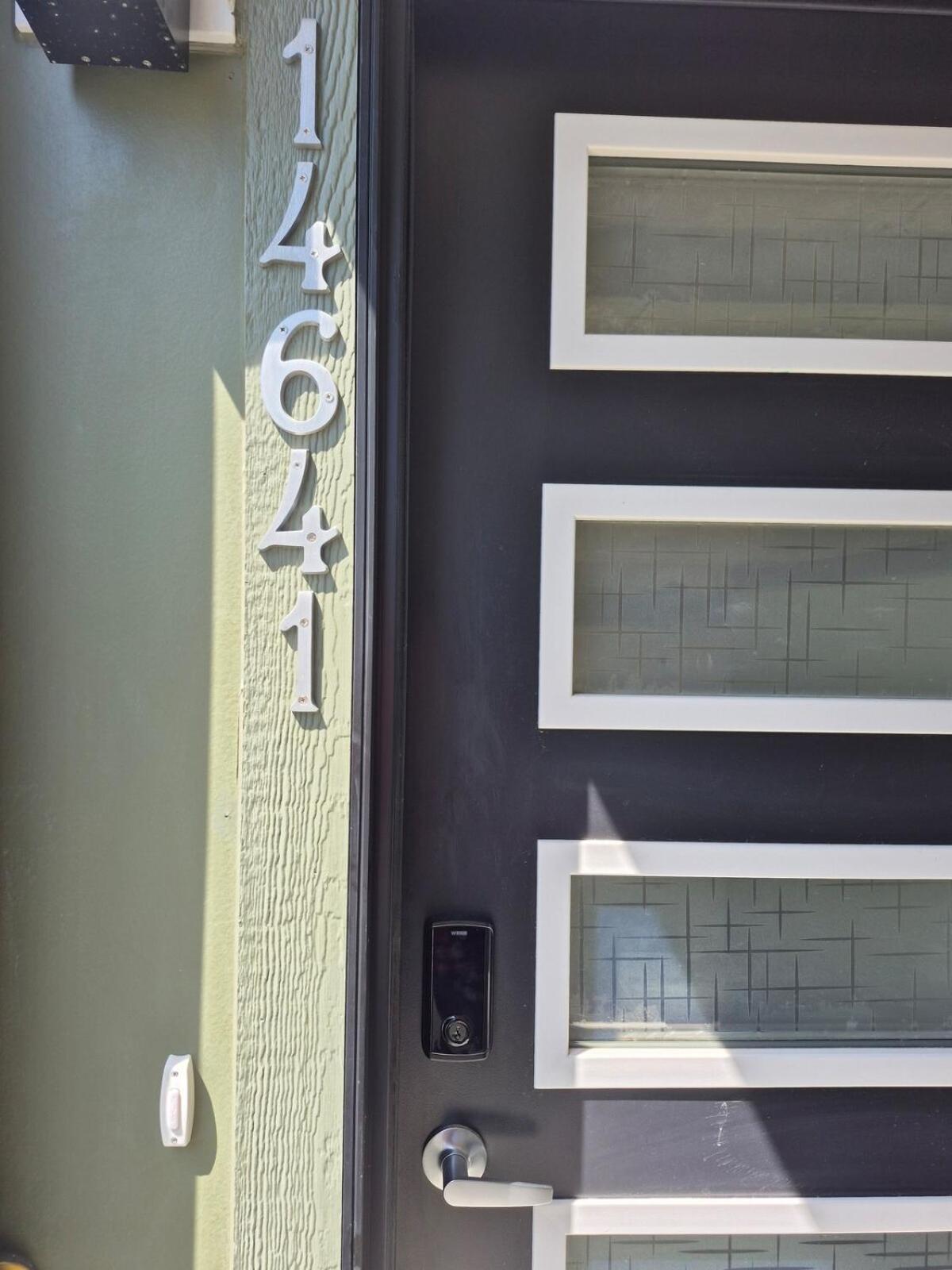 Superb 1-Bdr Apt in New Condo