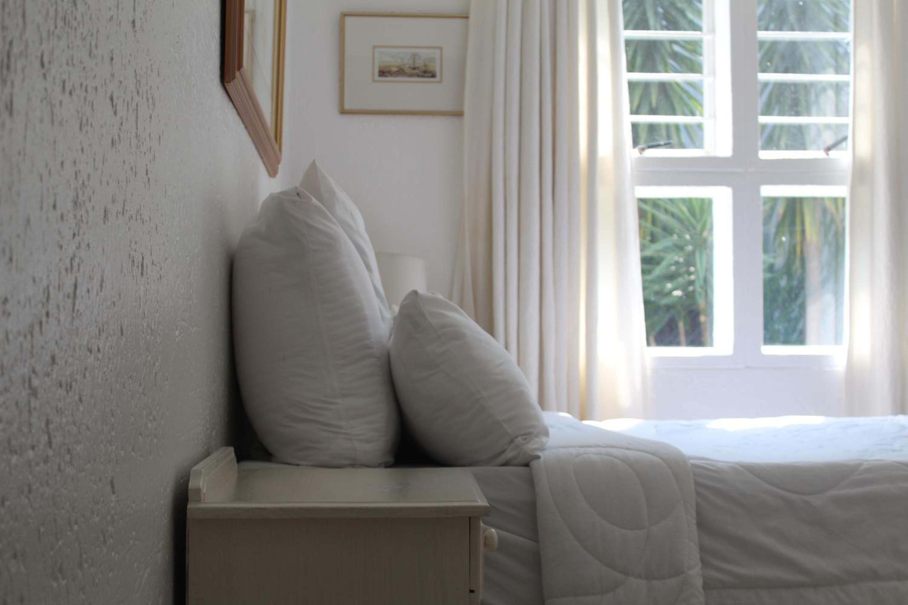 Luxury Garden Retreat 2B Sandton