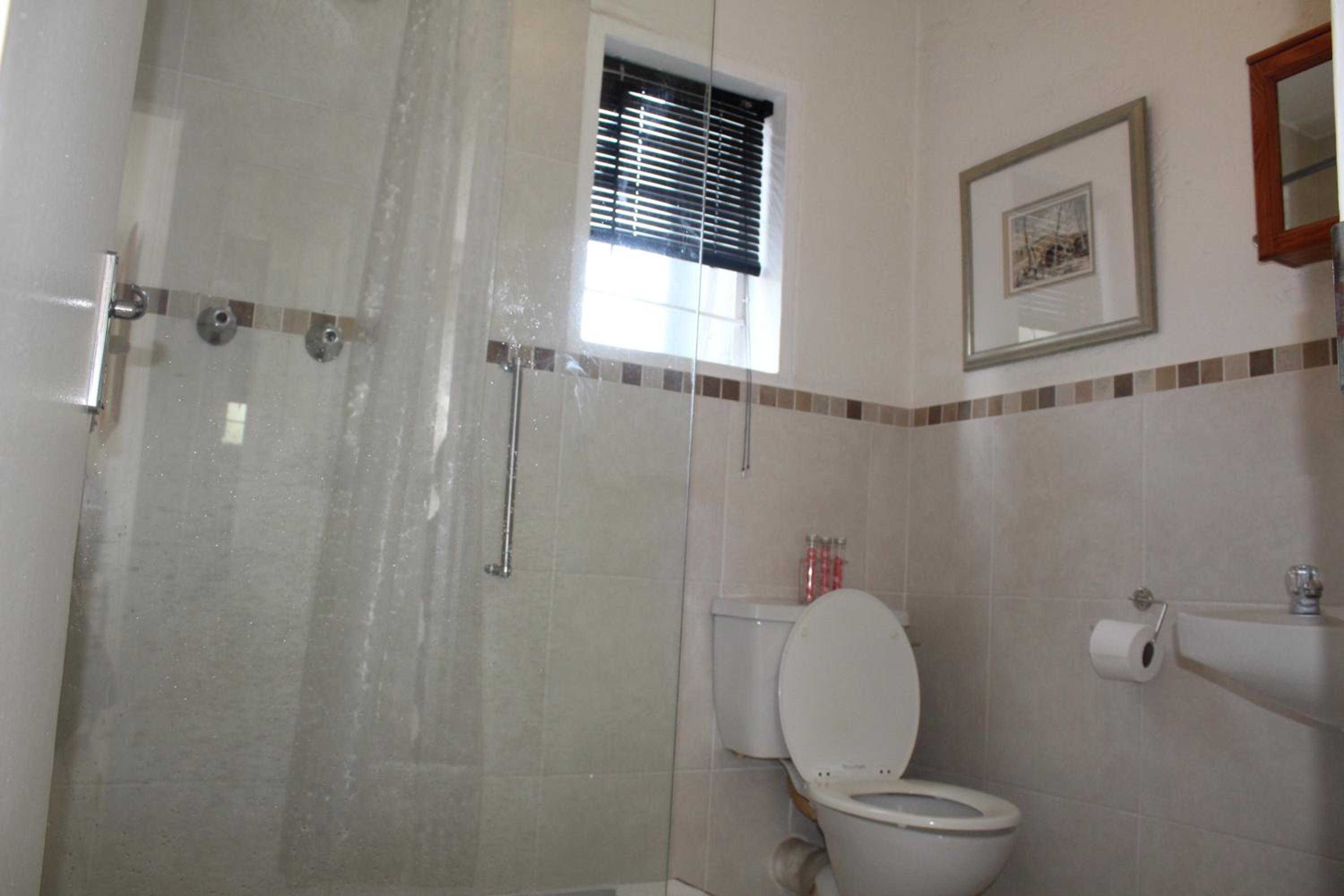 Luxury Garden Retreat 2B Sandton