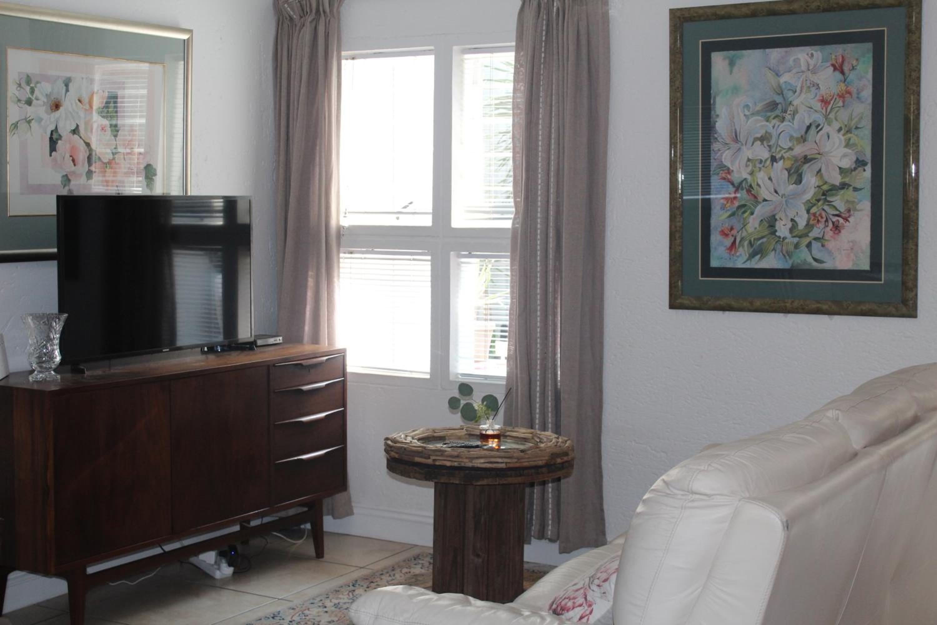 Luxury Garden Retreat 2B Sandton