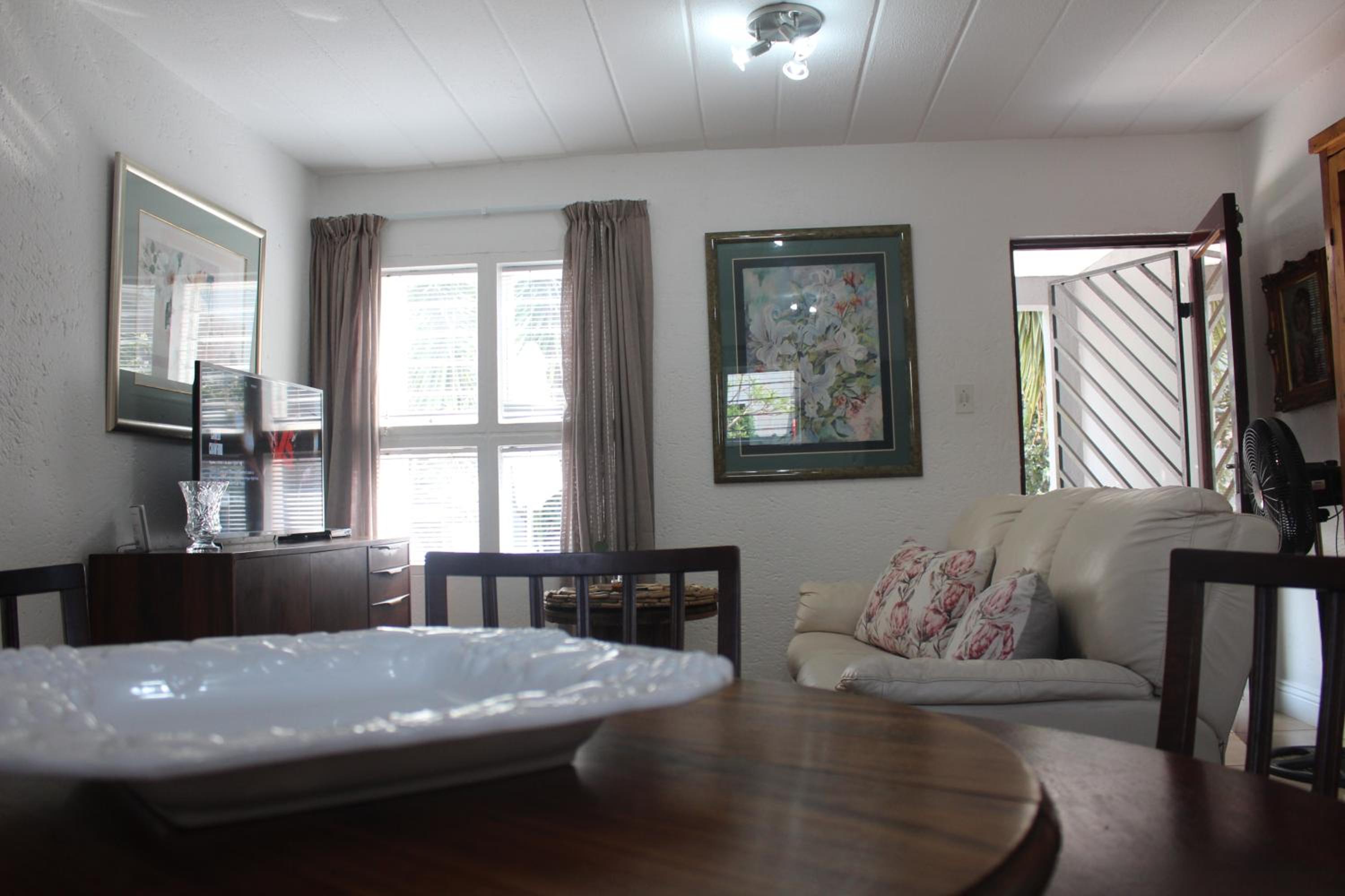Luxury Garden Retreat 2B Sandton