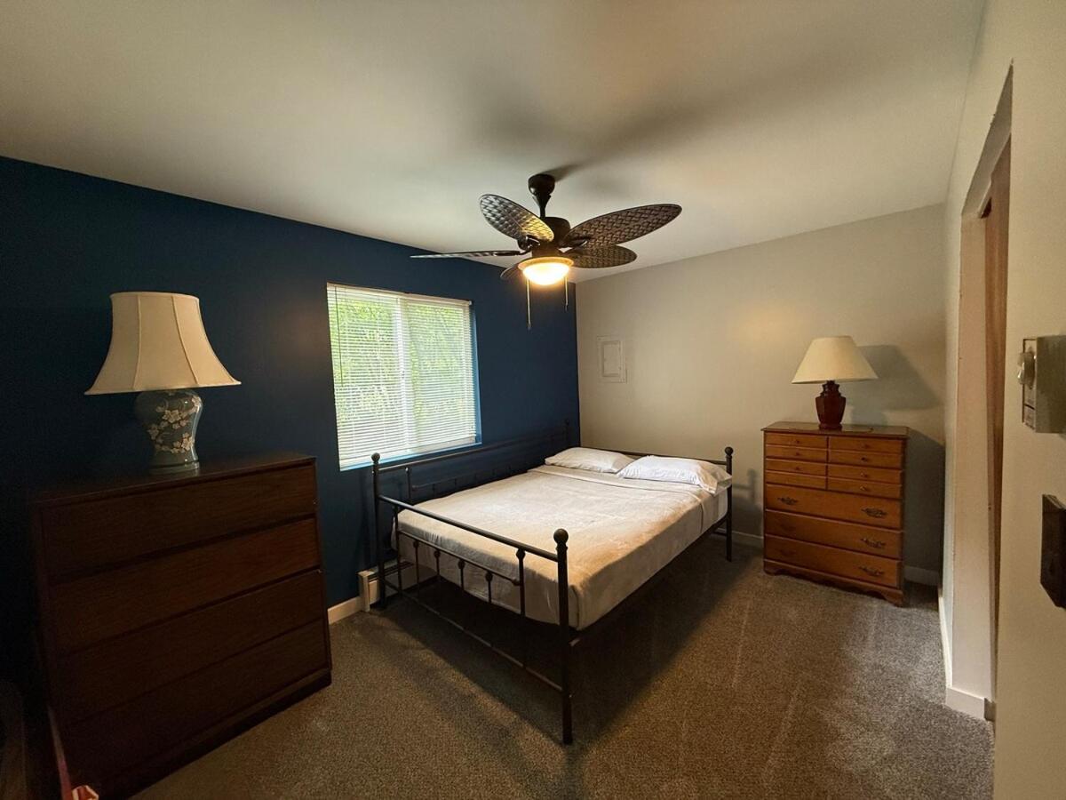 Luxury Mountain Villa - 3 bedroom, hot-tub, fire-pit