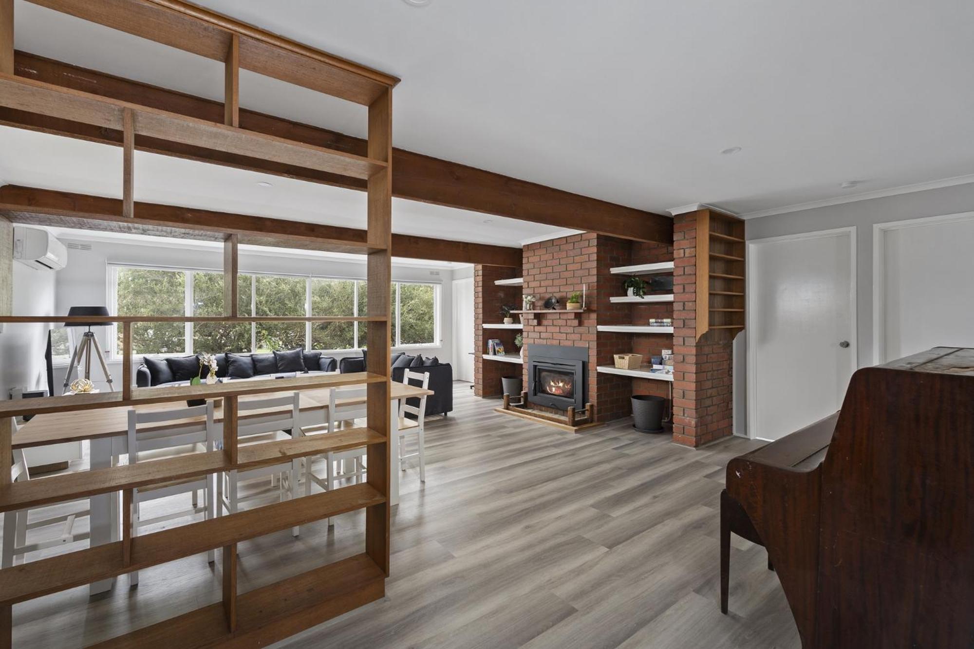 Family Retreat with Fireplace and Garden Views