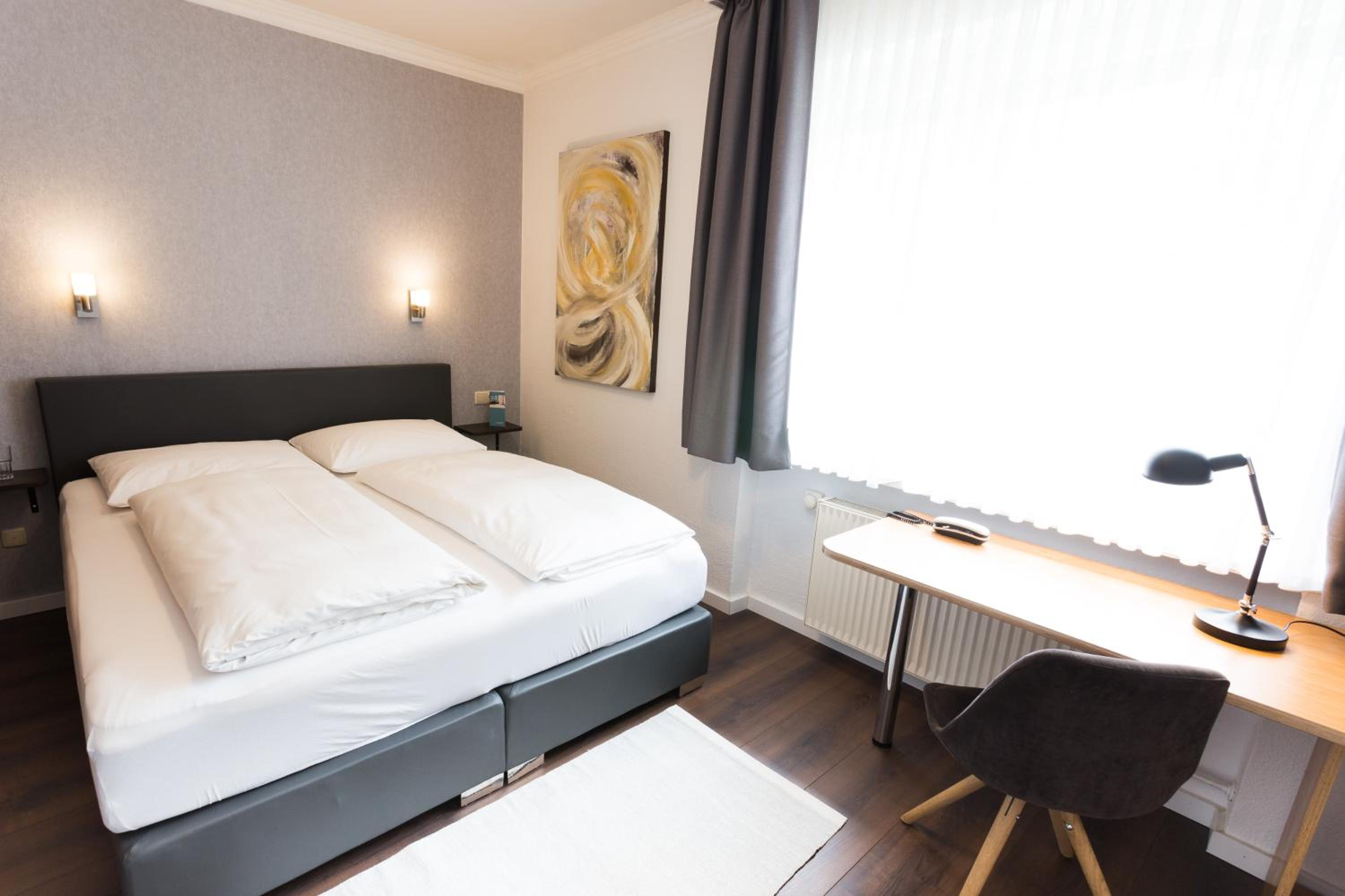 Munich Vacations - Hotel Villa Solln - Property Image 65