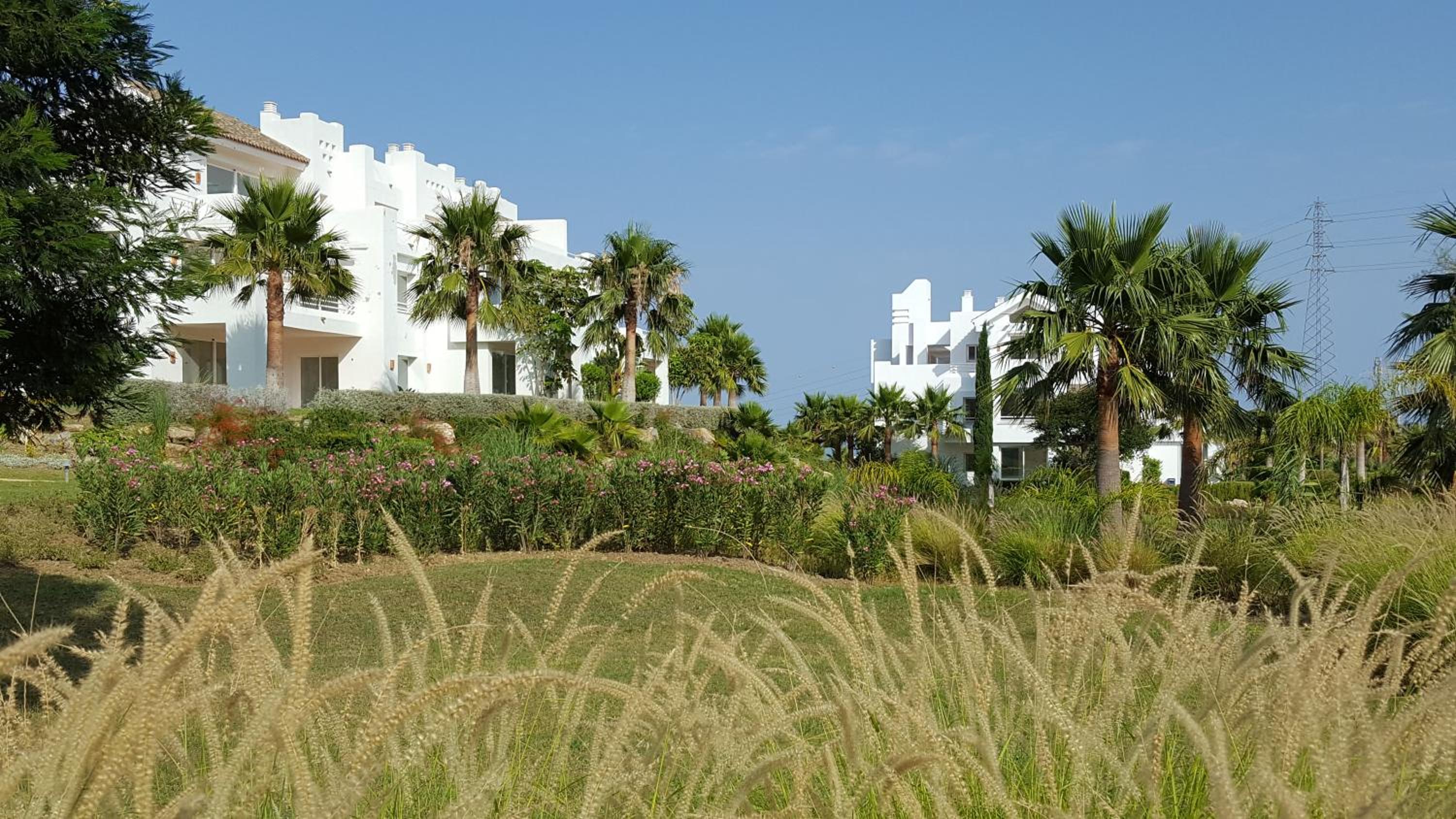 Alcazaba Lagoon