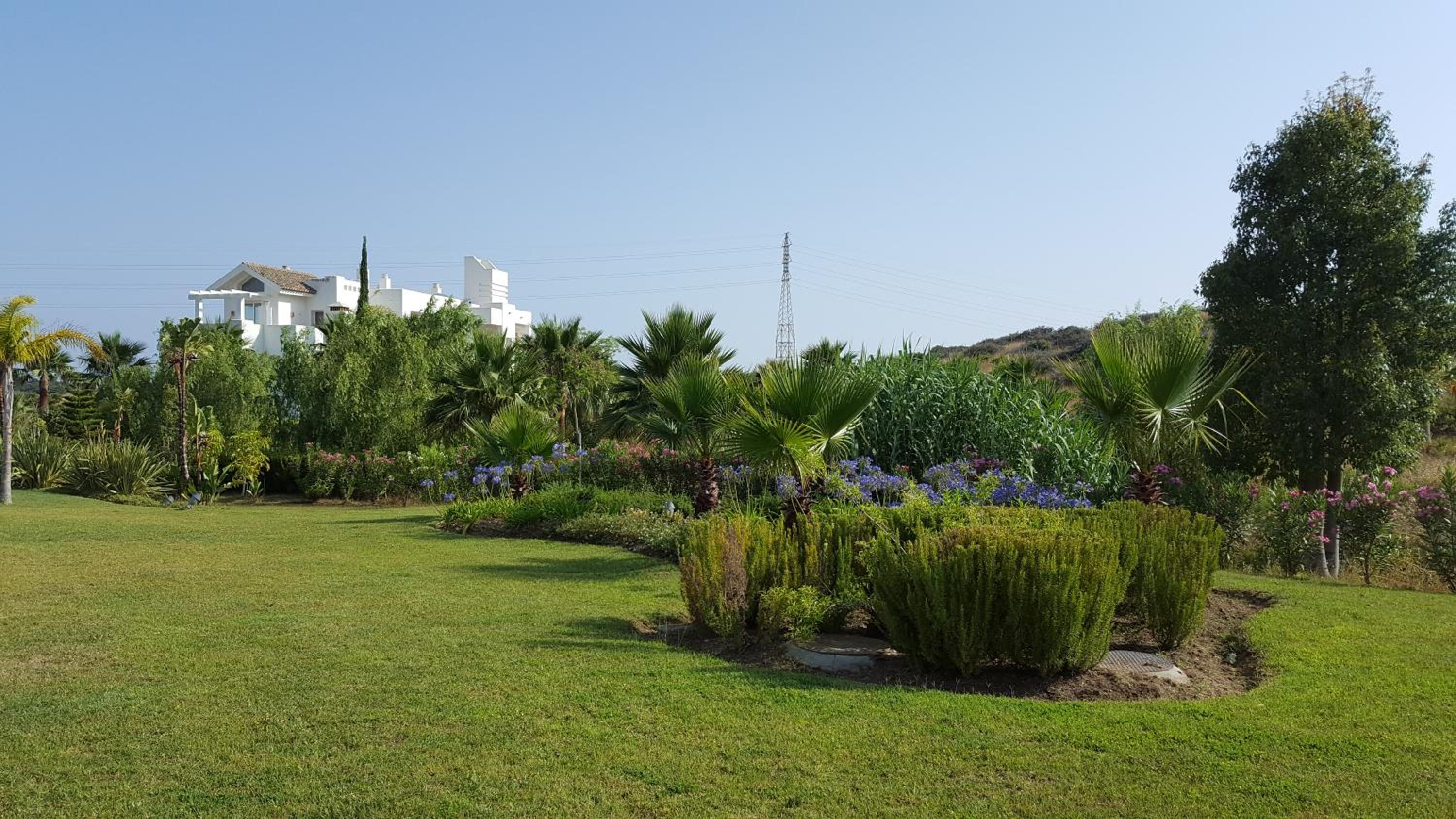 Alcazaba Lagoon