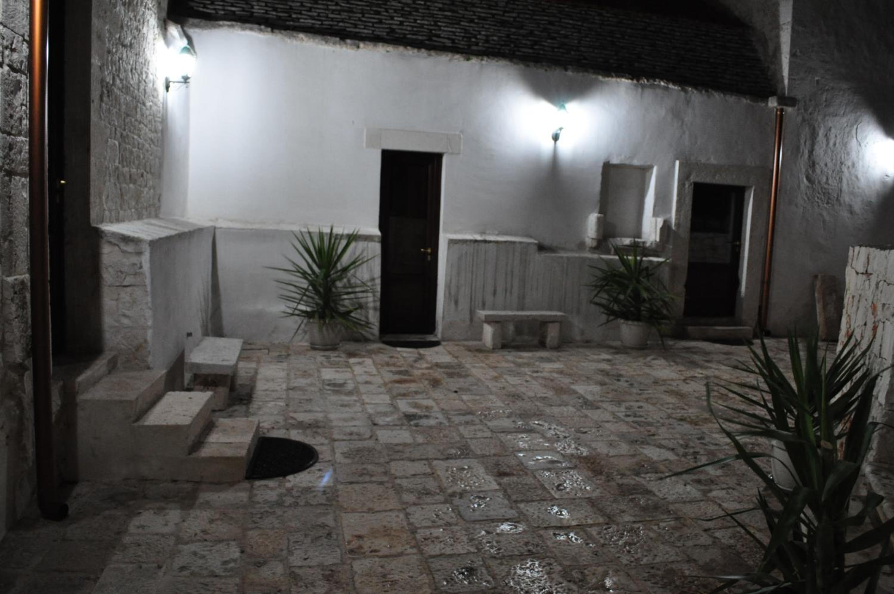 Photo 28