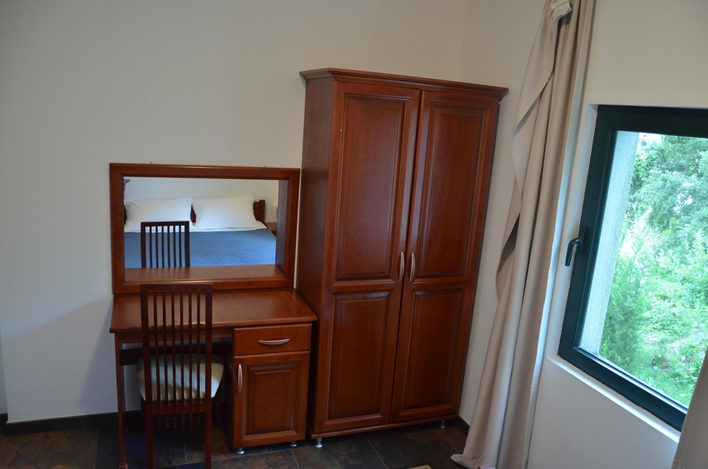 Lero Apartments