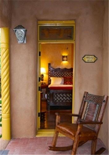 Antigua Inn view 5
