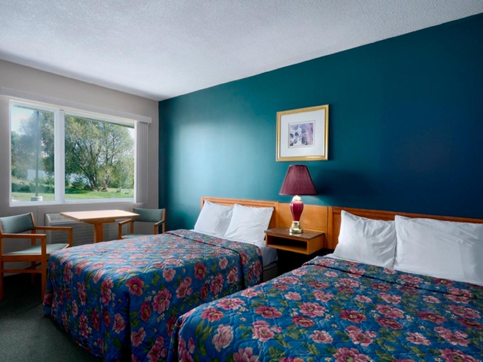 Huron Coast Inn