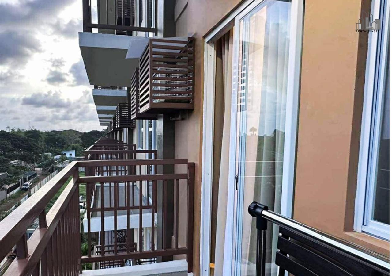 2BR Cozy Condo with a Balcony, FREE Pool, Gym Parking Near Airport - B2 6LusterB