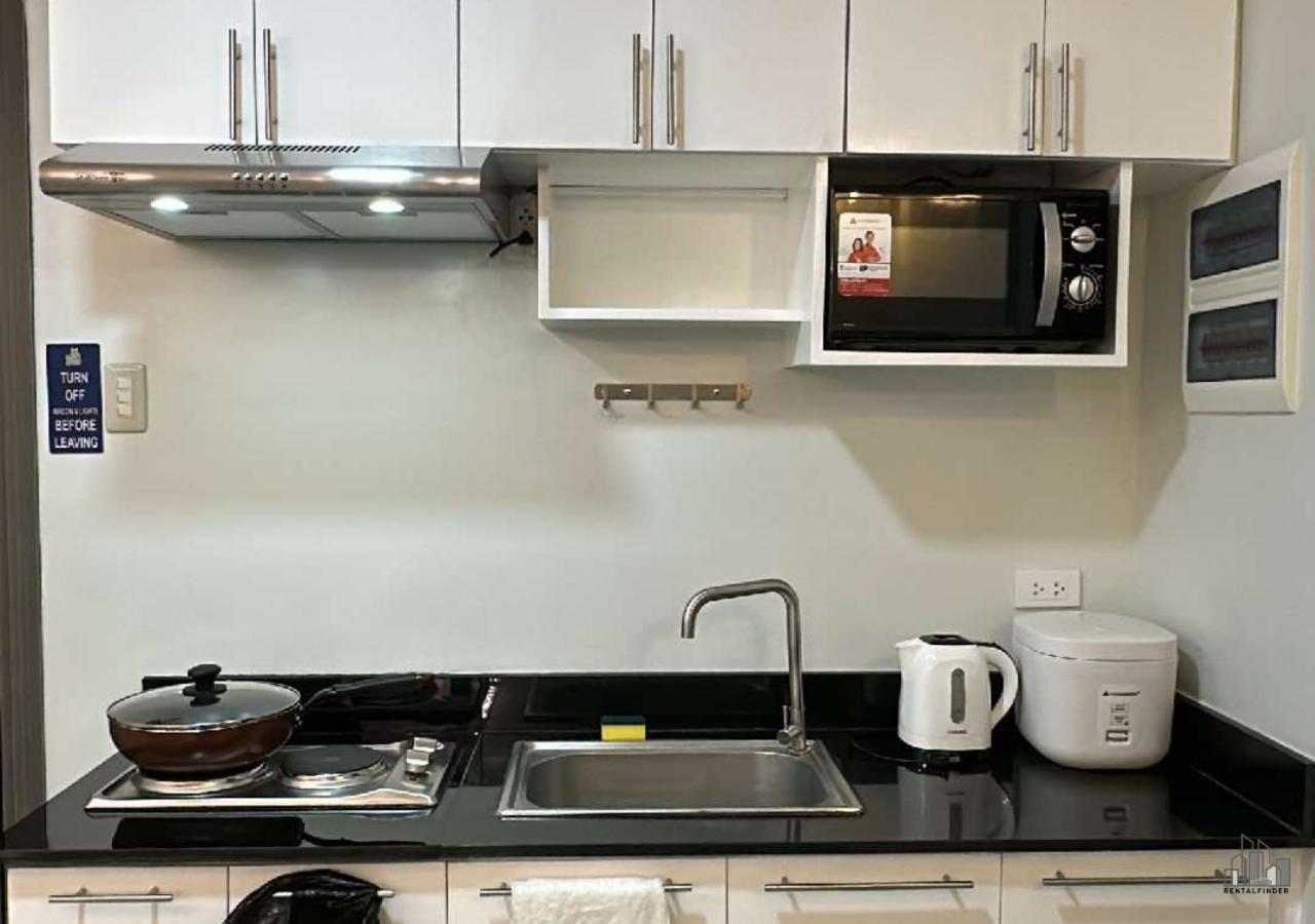 2BR Cozy Condo with a Balcony, FREE Pool, Gym Parking Near Airport - B2 6LusterB